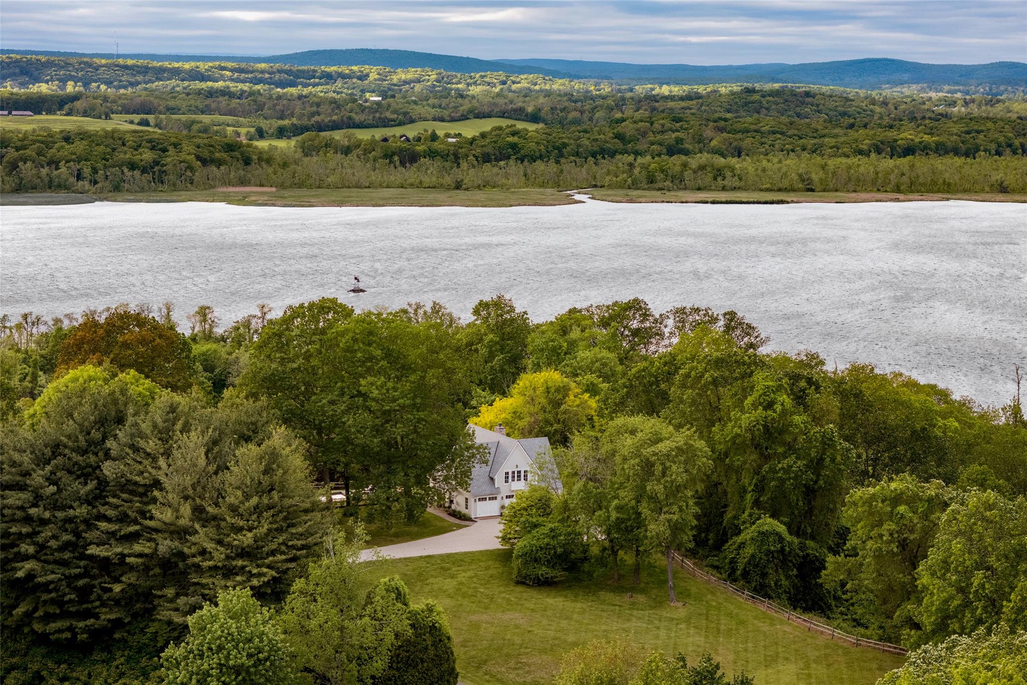 49 Sunset Circle, Germantown, NY 12526