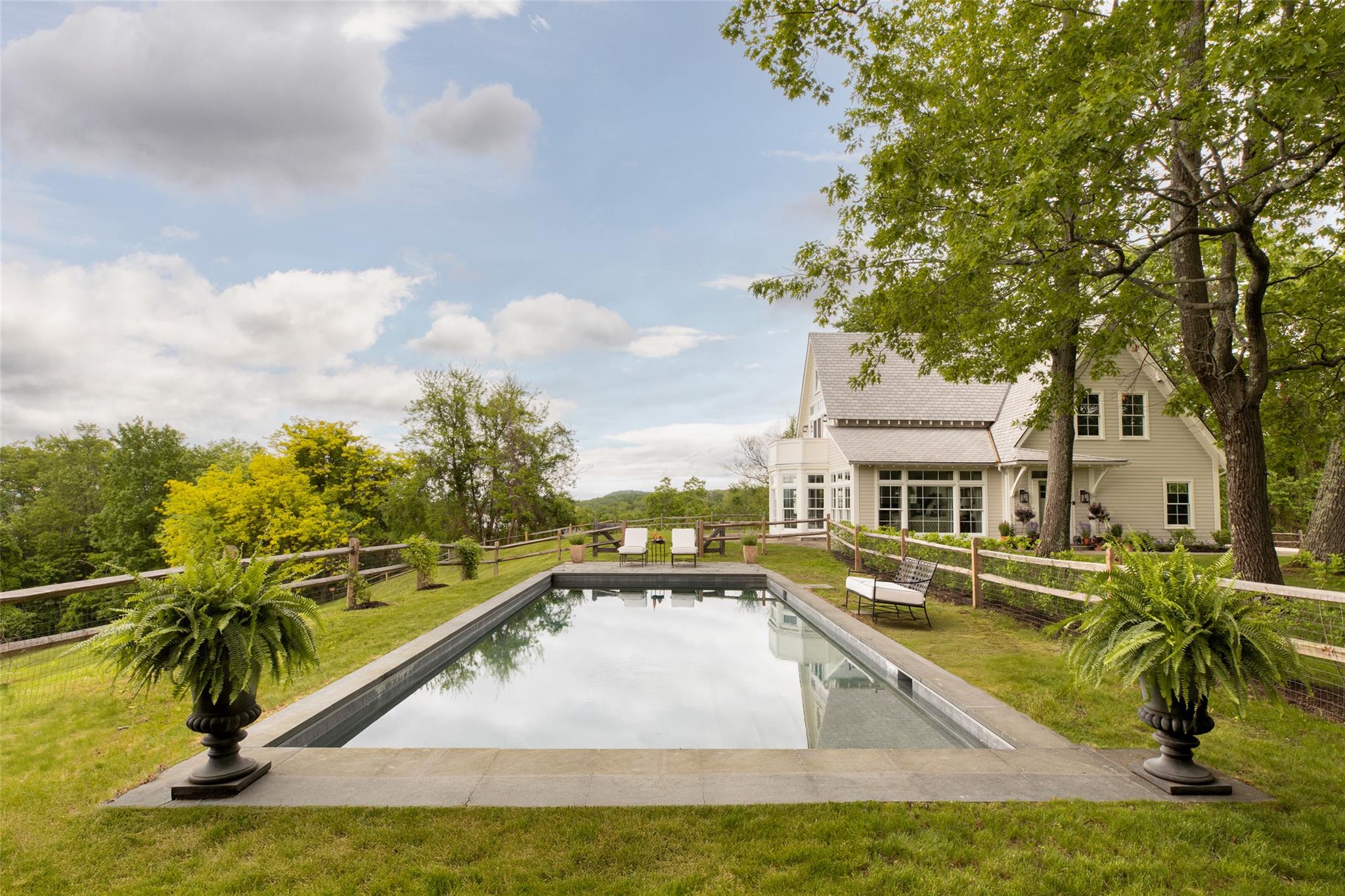 49 Sunset Circle, Germantown, NY 12526