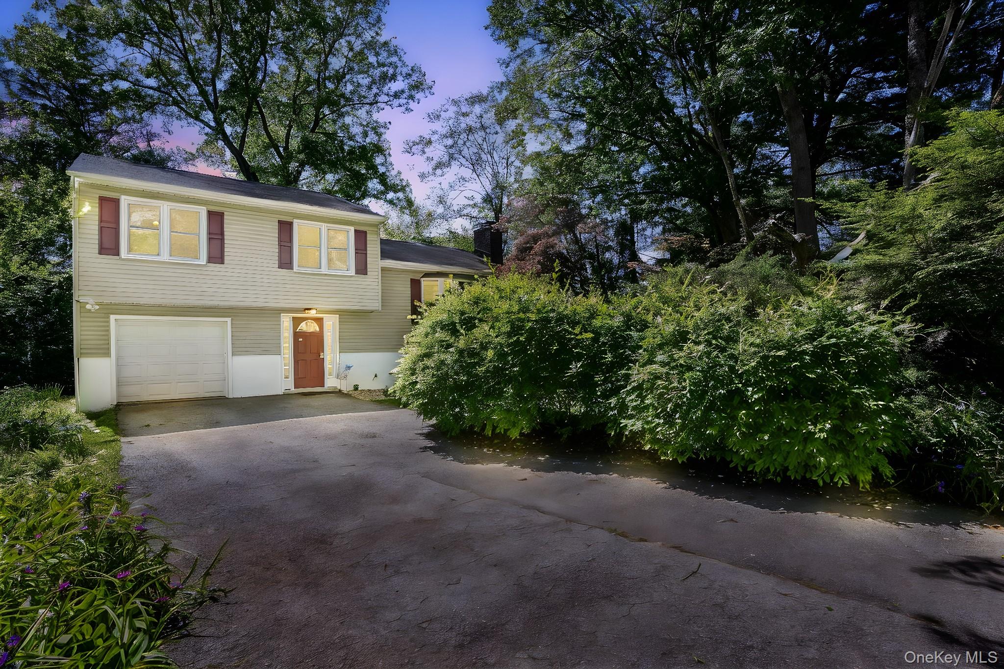 7 Adele Court, Montrose, NY 10548