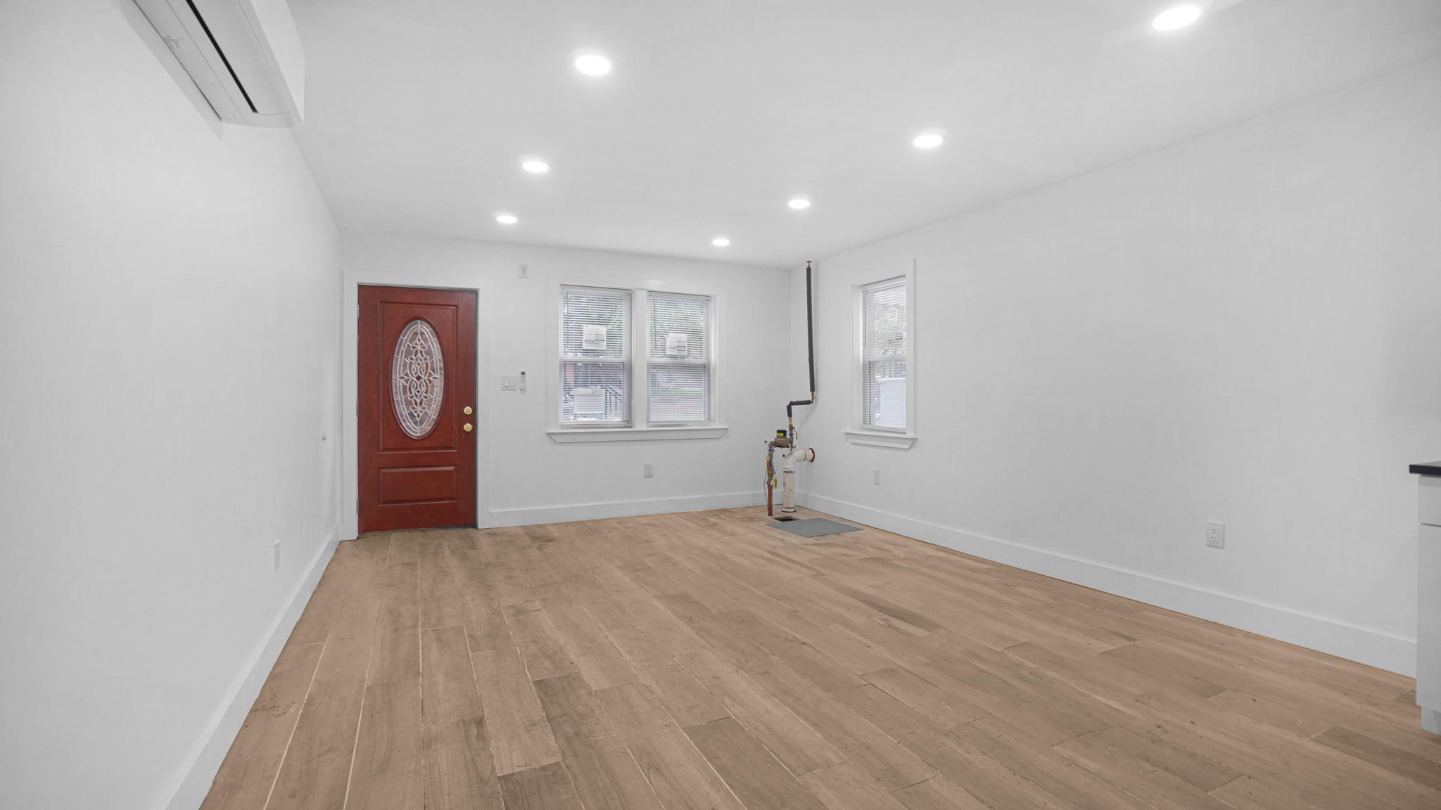 3964 Duryea Ave, Bronx, NY 10466