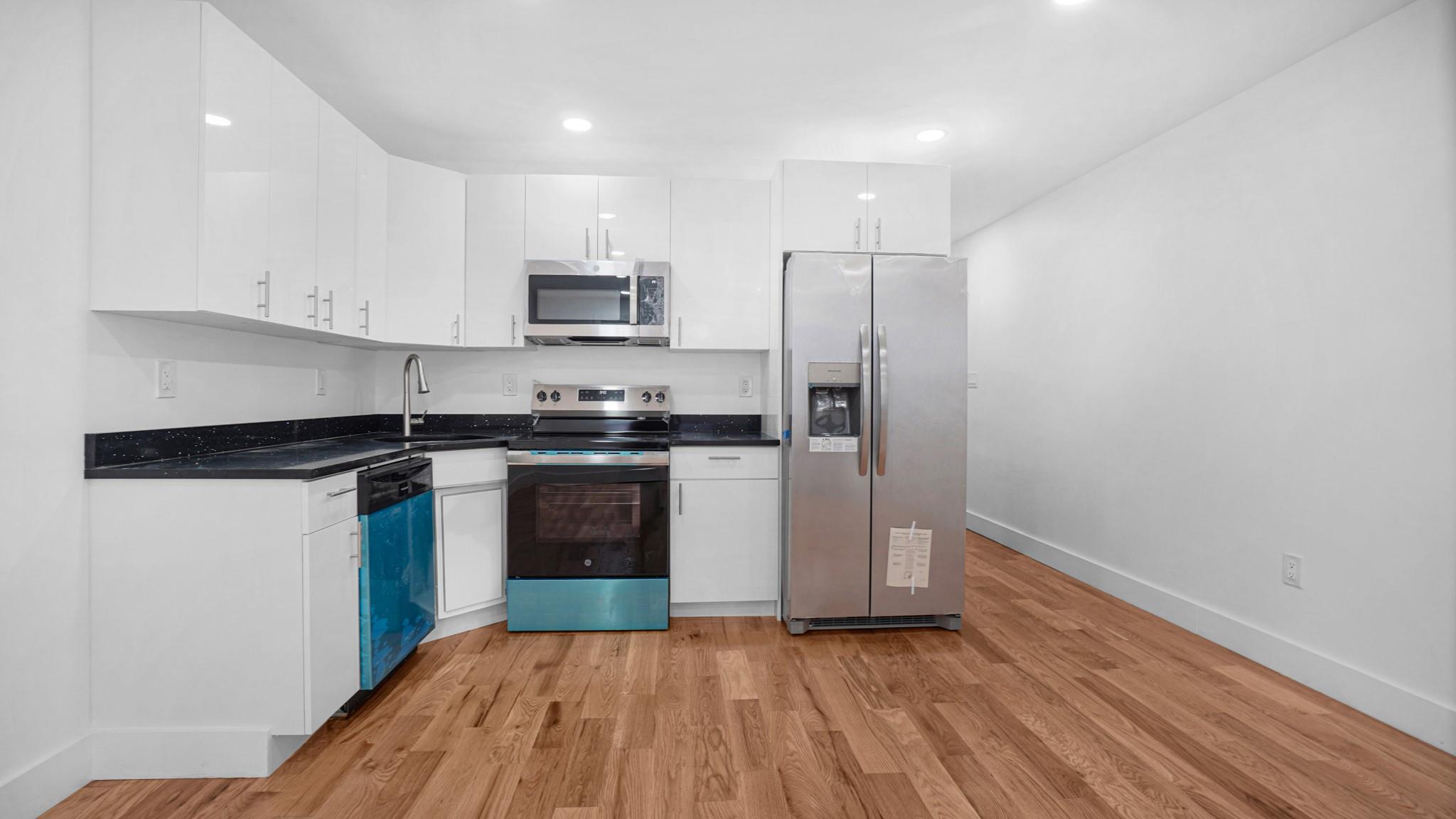 3964 Duryea Ave, Bronx, NY 10466