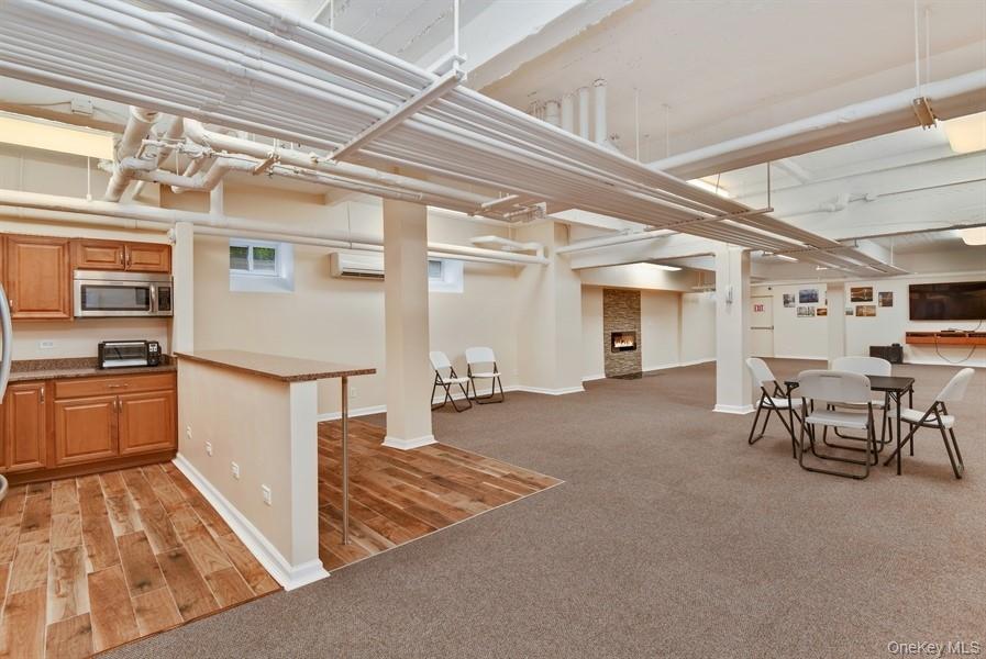 162-21 Powells Cove Boulevard # 1M, Beechhurst, NY 11357