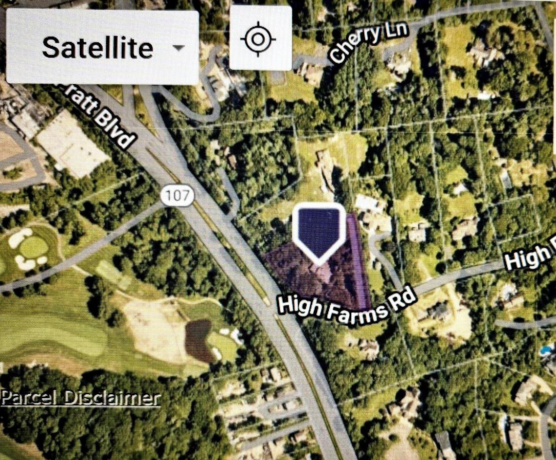 10 High Farms Road, Glen Head, NY 11545