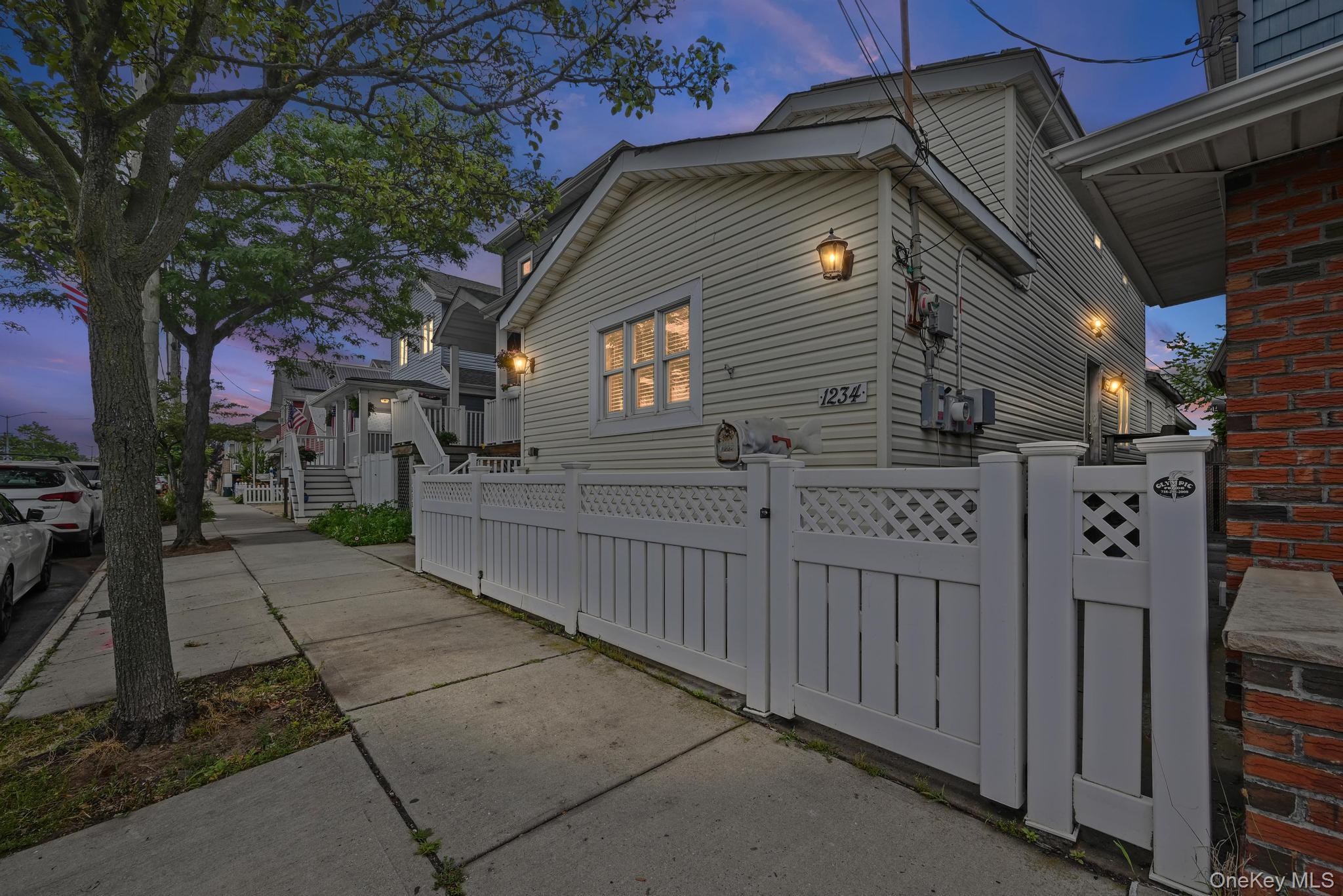 1234 Cross Bay Boulevard, Broad Channel, NY 11693