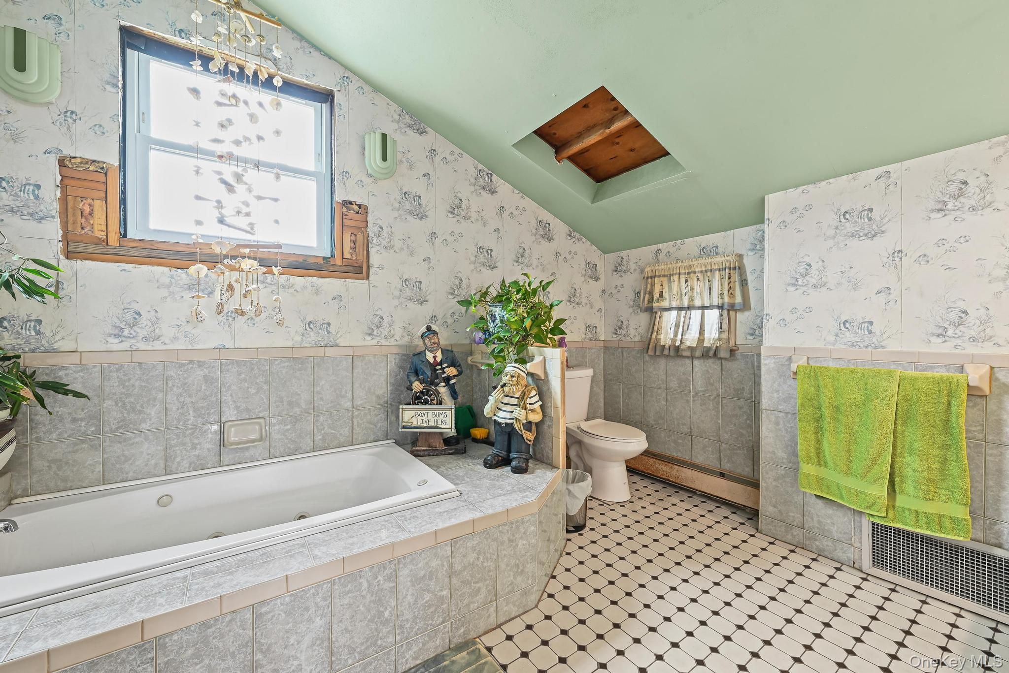 1234 Cross Bay Boulevard, Broad Channel, NY 11693