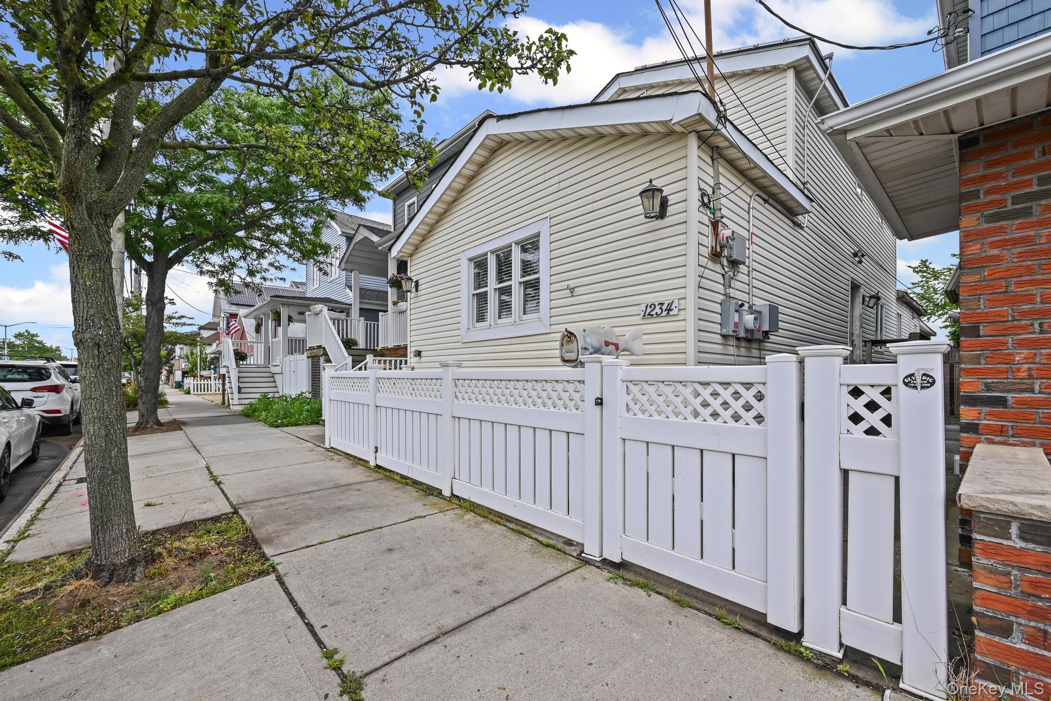 1234 Cross Bay Boulevard, Broad Channel, NY 11693