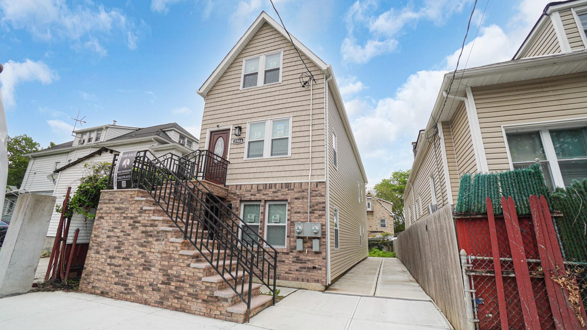 3968 Duryea Ave, Bronx, NY 10466