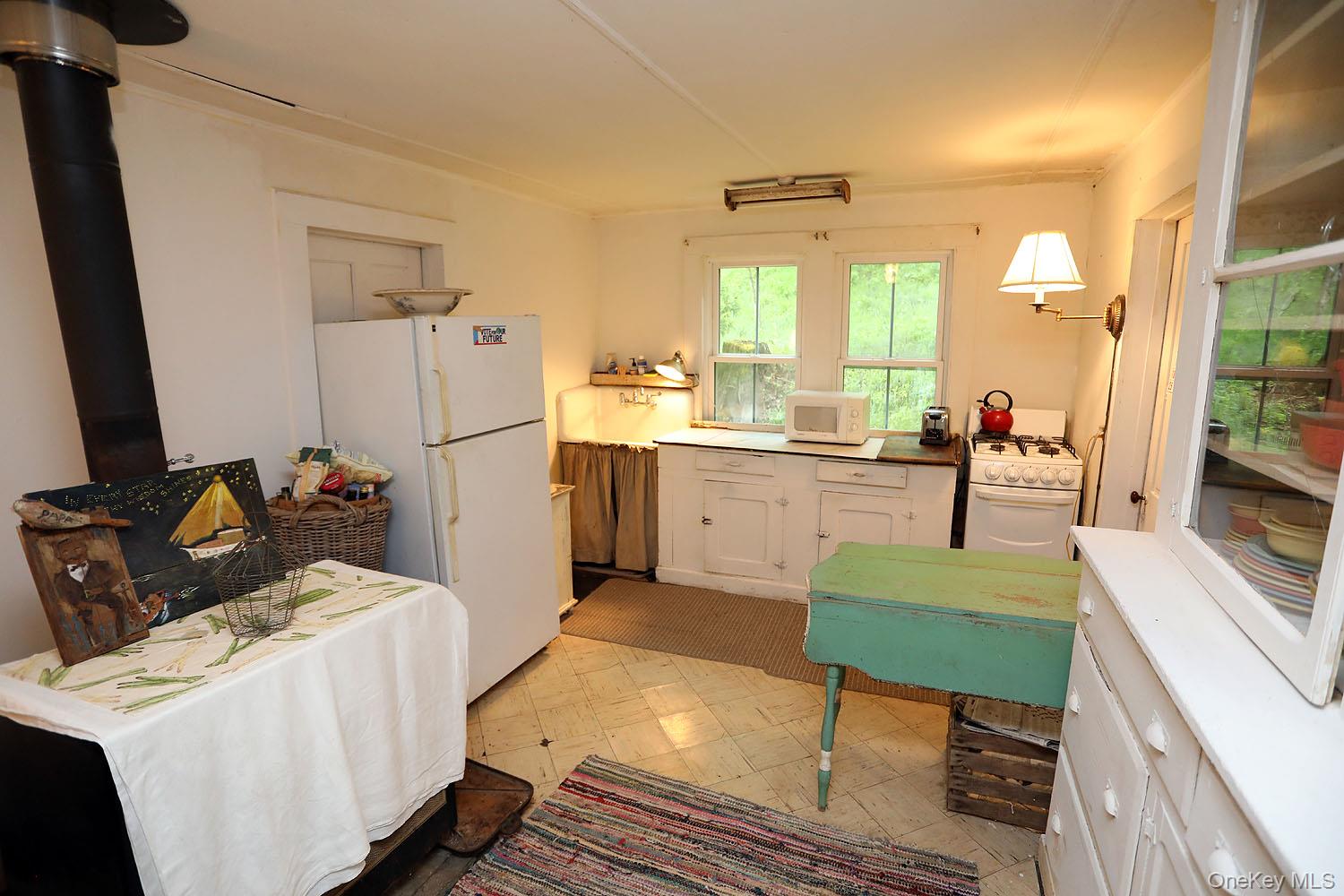 12 Henderson Road, Fremont, NY 12741