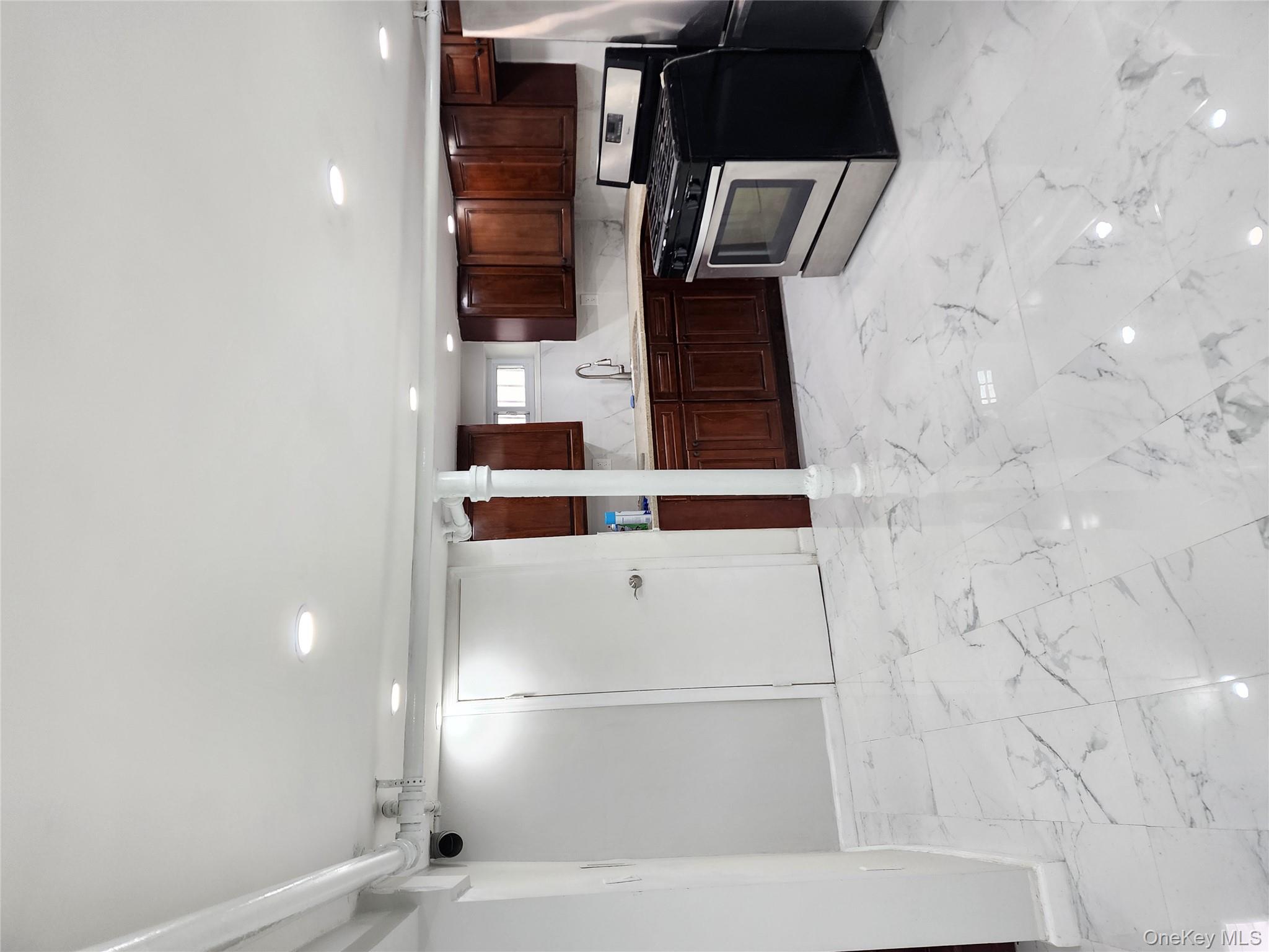 224-06 114 road, Cambria Heights, NY 11411