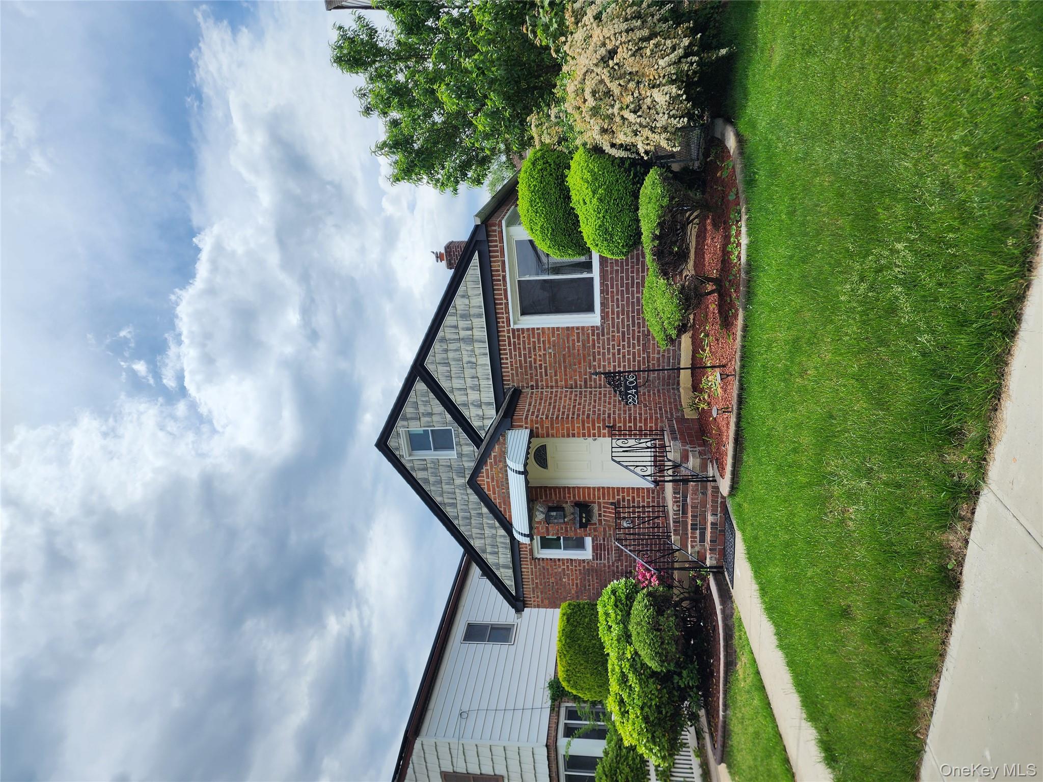 224-06 114 road, Cambria Heights, NY 11411