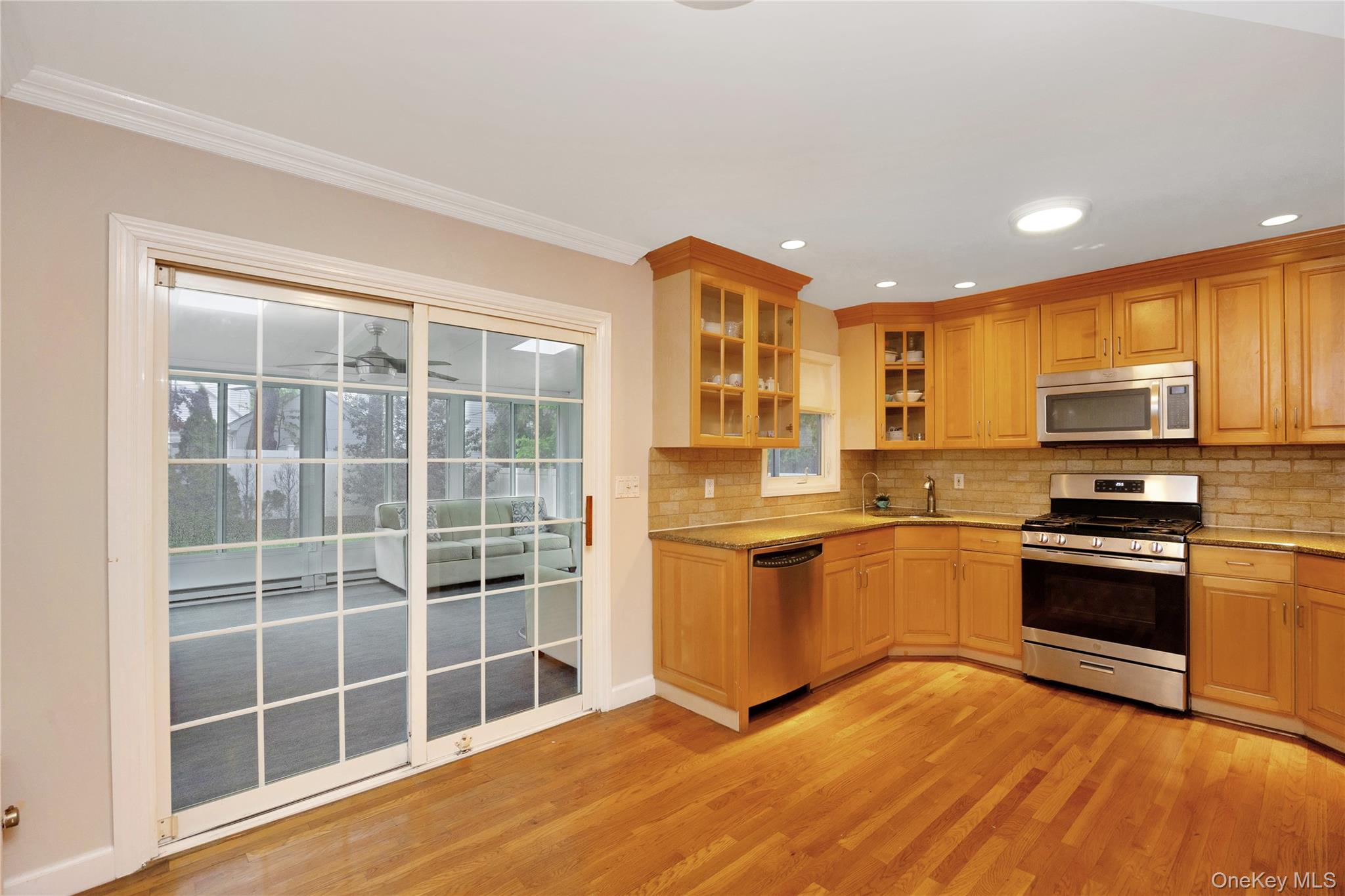 75 Cornwell Avenue, Williston Park, NY 11596