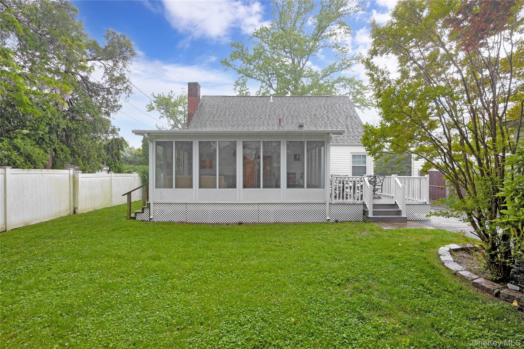 75 Cornwell Avenue, Williston Park, NY 11596