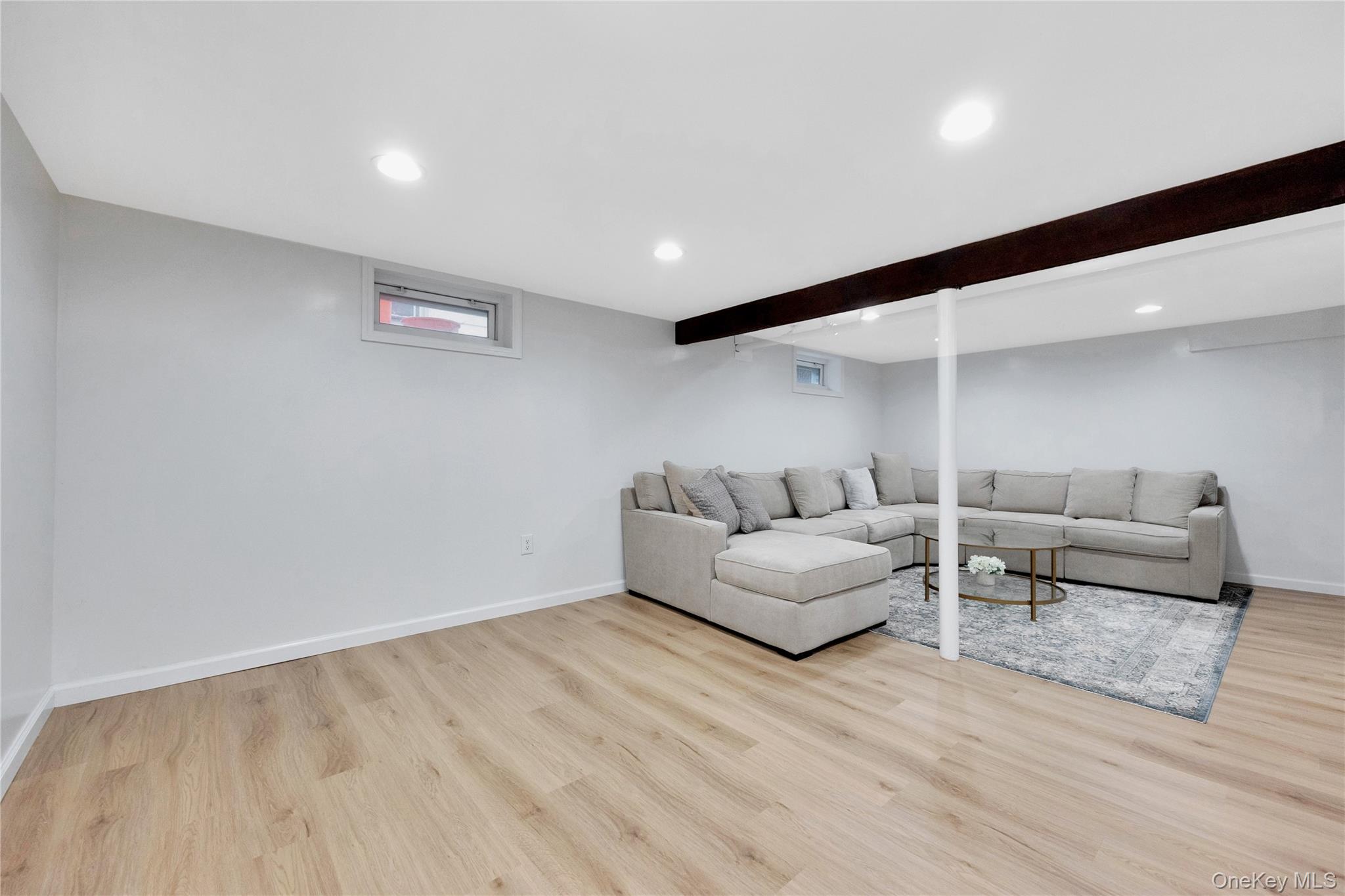 75 Cornwell Avenue, Williston Park, NY 11596