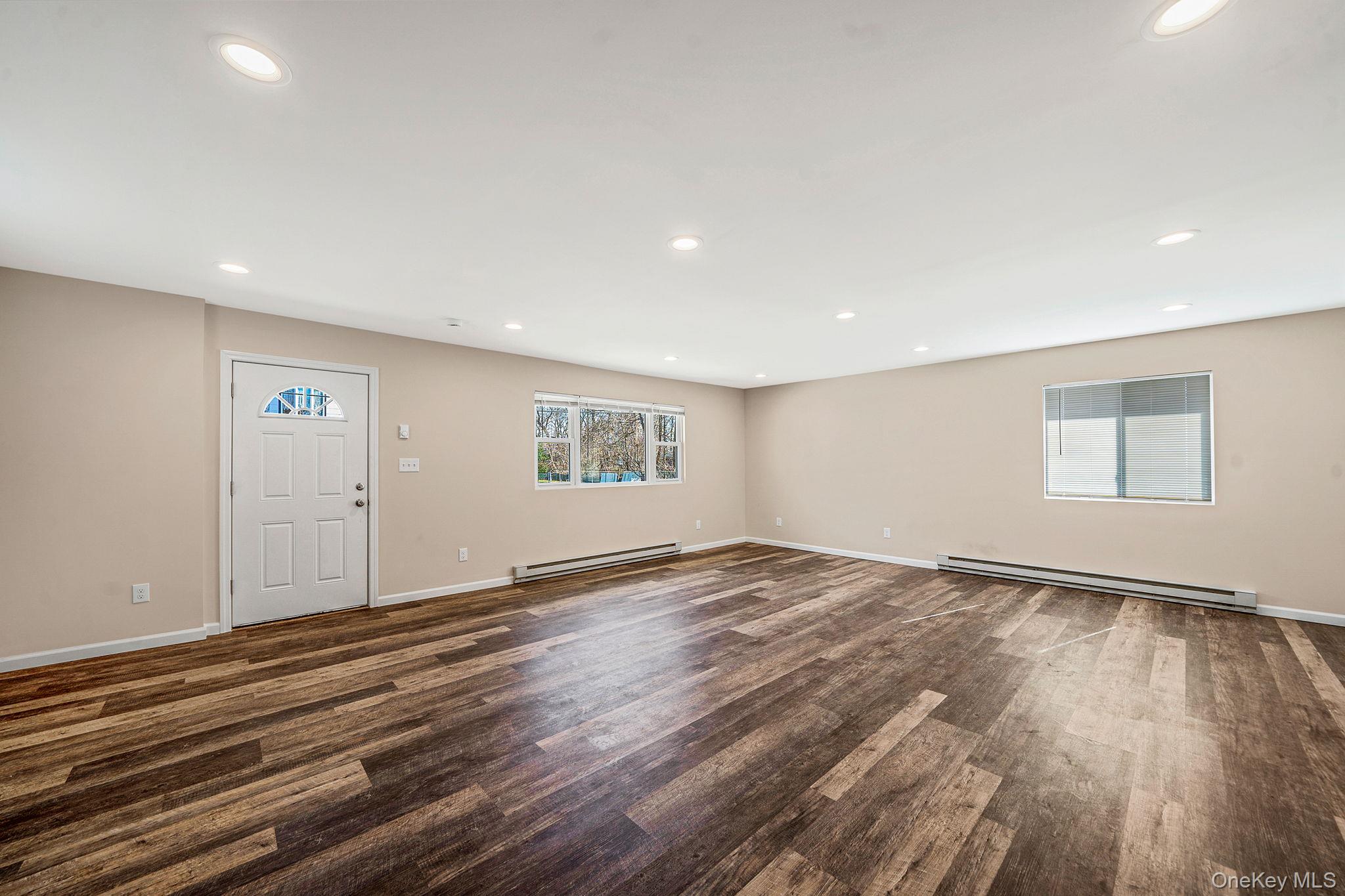 18A Broadway, Mastic, NY 11950