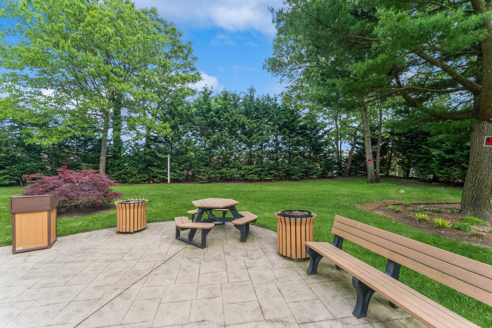 1355 Broadway # B20, Hewlett, NY 11557