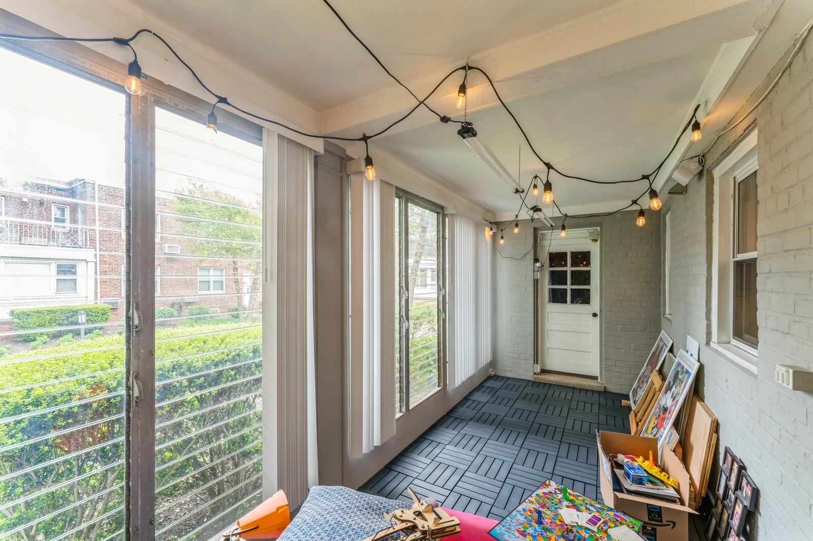 1355 Broadway # B20, Hewlett, NY 11557