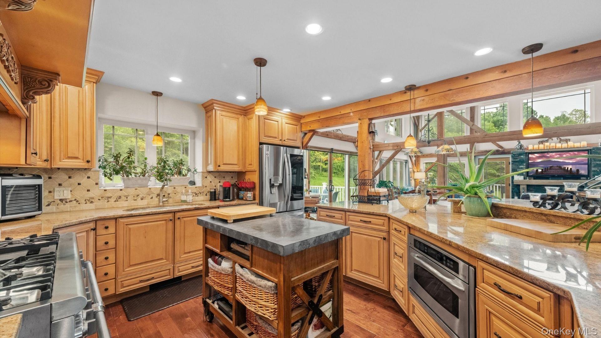 42 Blackstone Ridge, Holmes, NY 12531