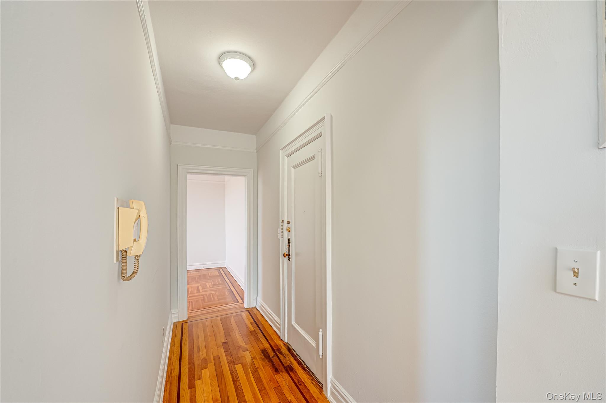 12 Hamilton Place # D11, Garden City, NY 11530