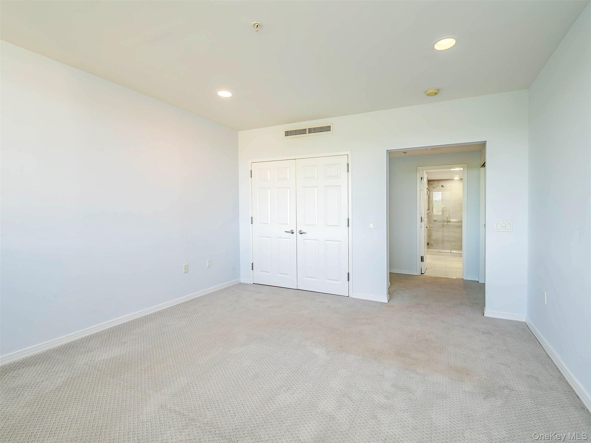 100 Harbor View Drive # 515, Port Washington, NY 11050