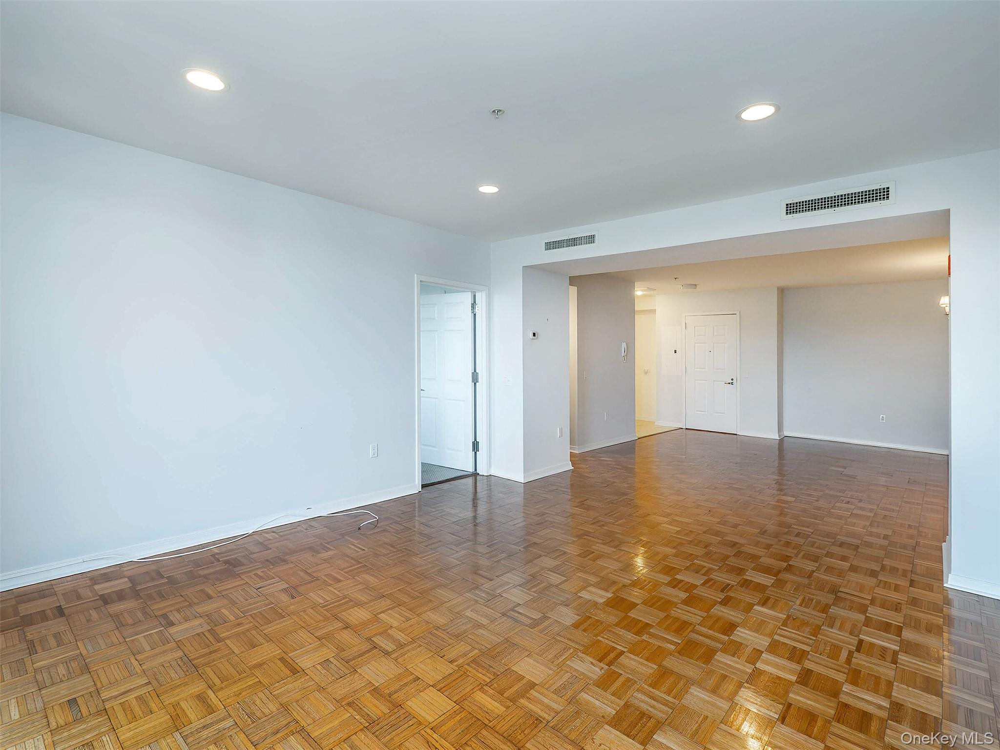 100 Harbor View Drive # 515, Port Washington, NY 11050