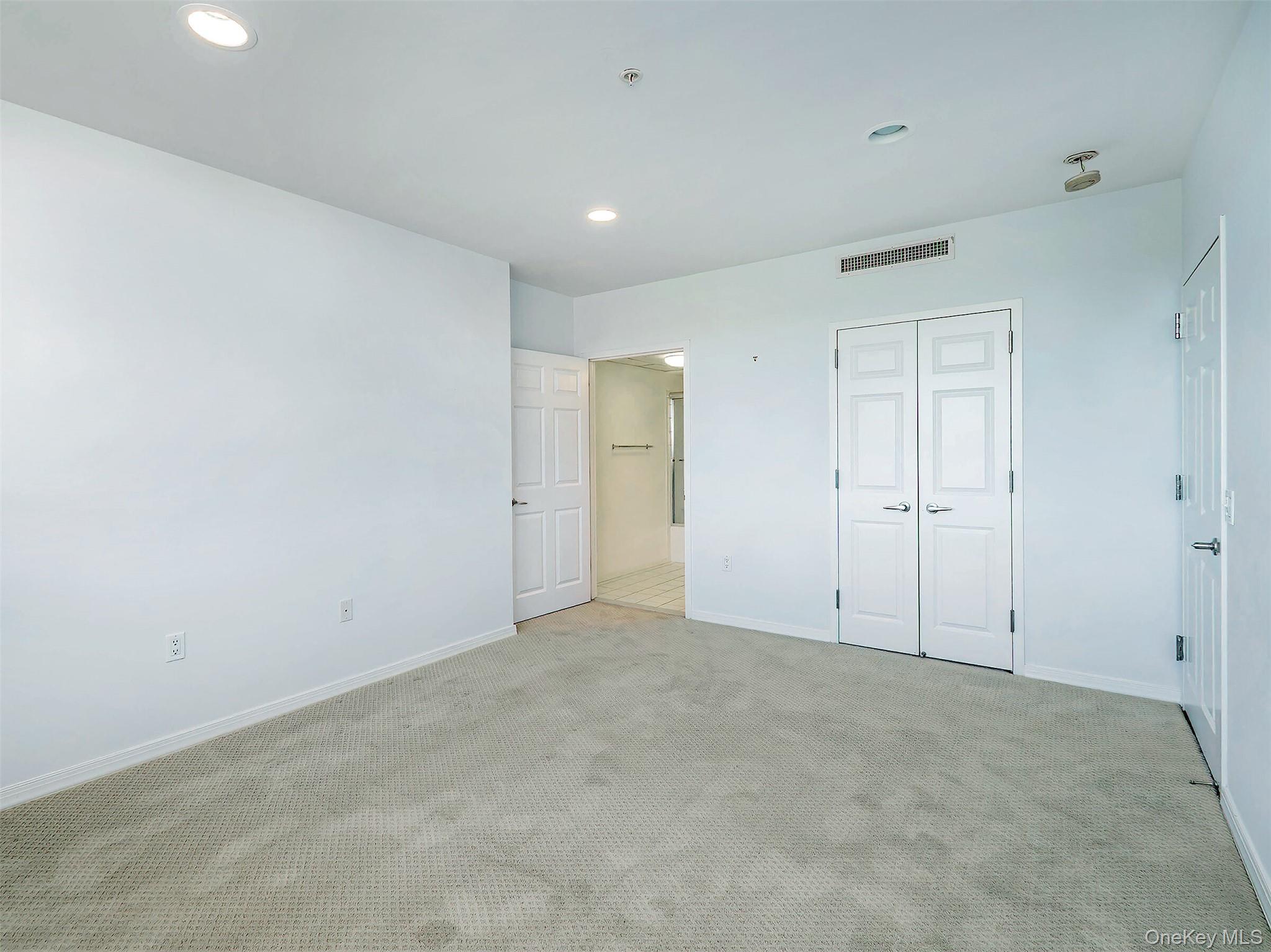 100 Harbor View Drive # 515, Port Washington, NY 11050