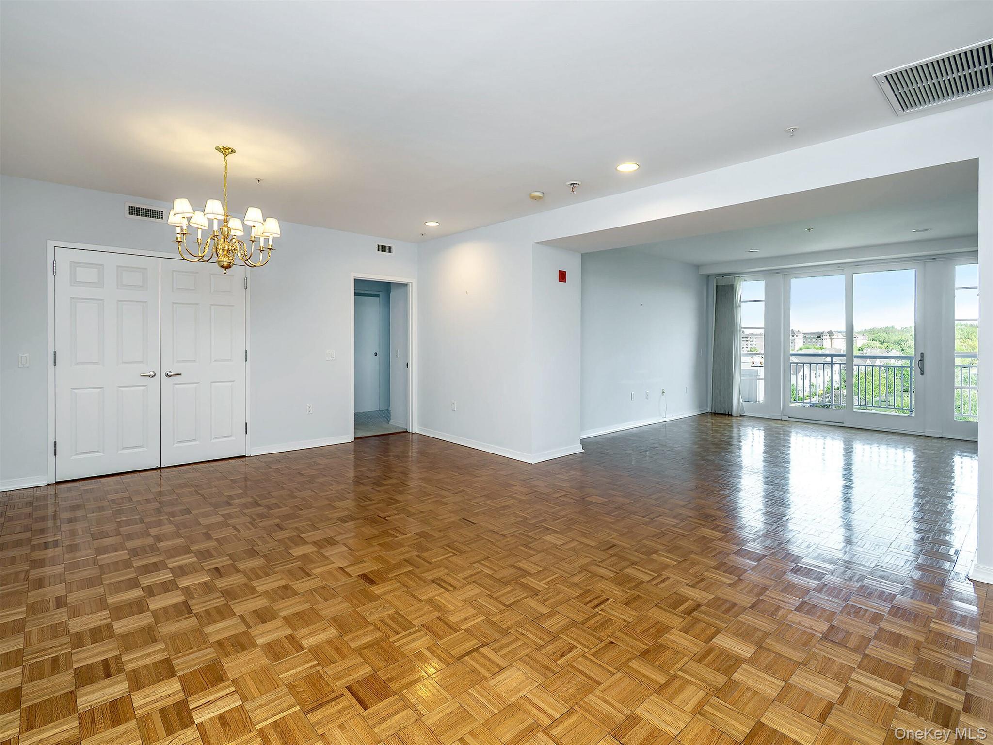 100 Harbor View Drive # 515, Port Washington, NY 11050