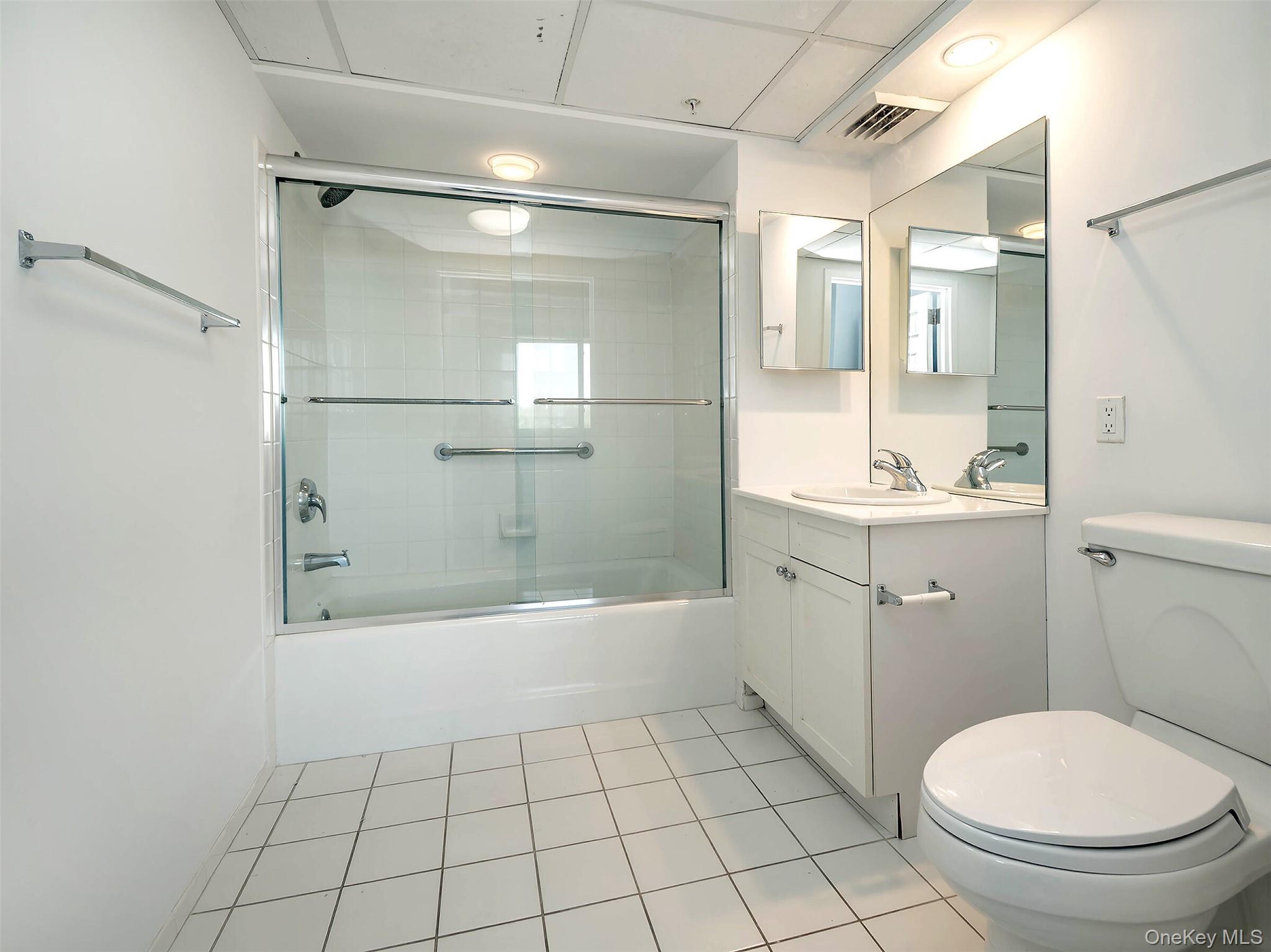 100 Harbor View Drive # 515, Port Washington, NY 11050