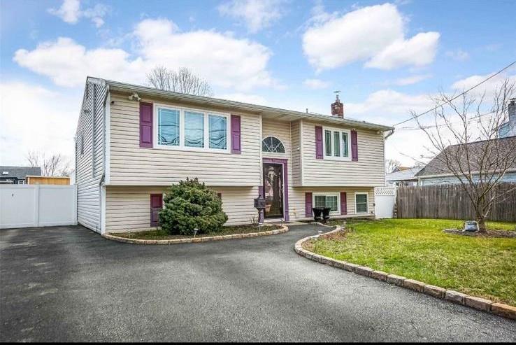 123 Belmont Avenue, West Babylon, NY 11704