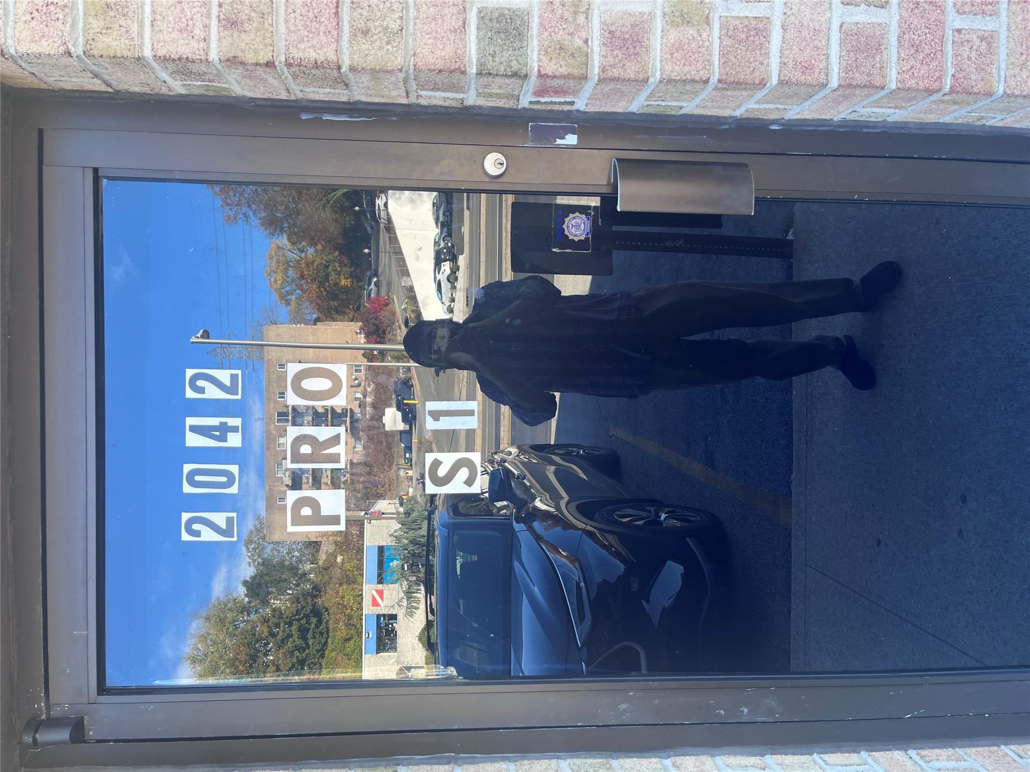 2042 Central Ave, Yonkers, NY 10710