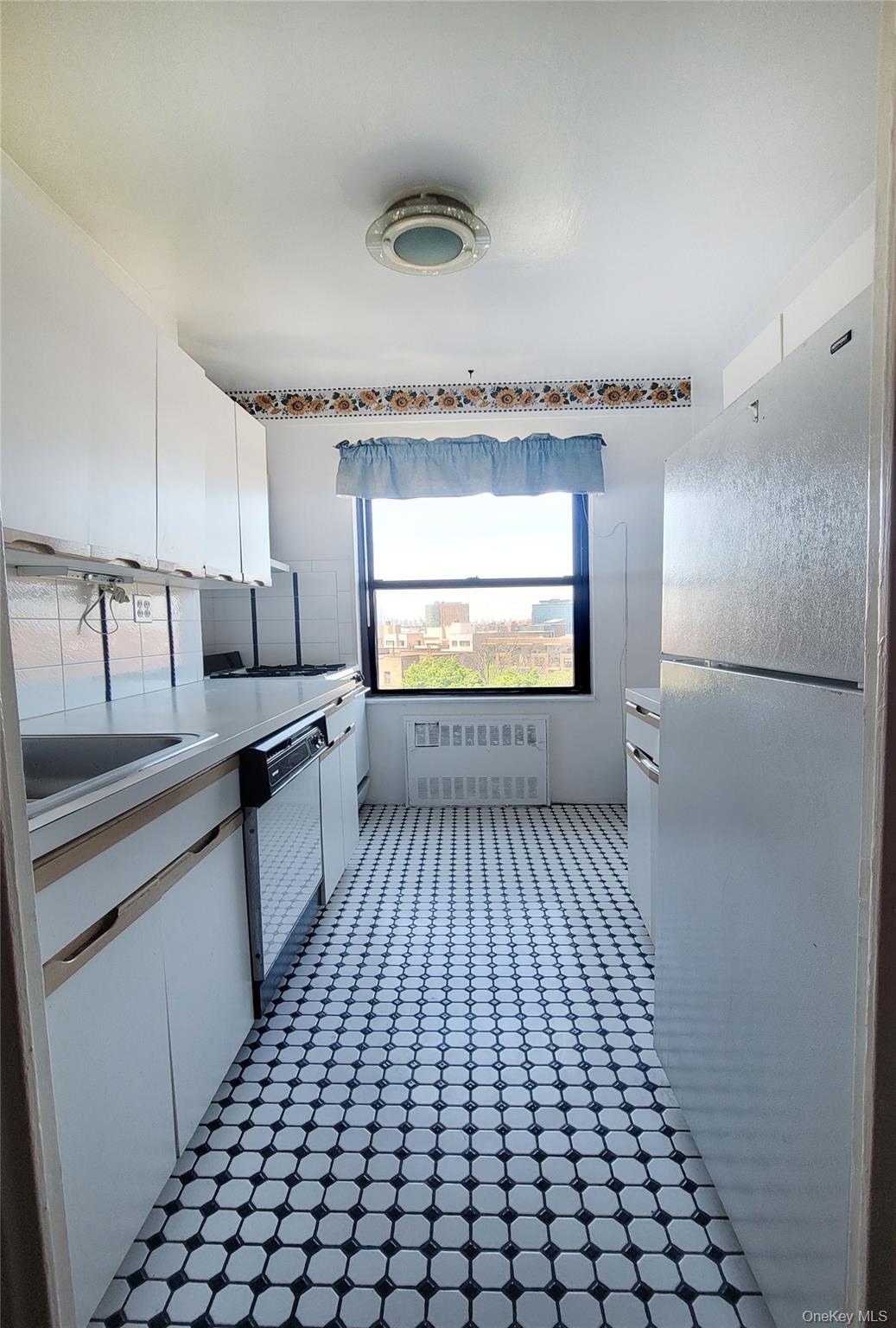 99-72 66Rd # 7AA, Rego Park, NY 11374