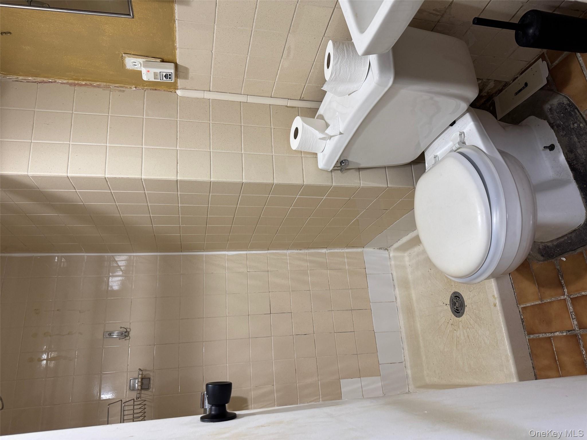 144-47 77 Avenue, Kew Garden Hills, NY 11367