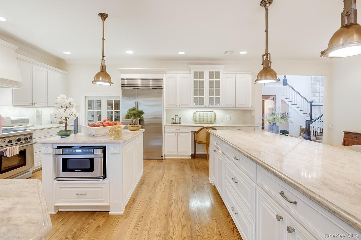 7 Cedar Lane, Glen Cove, NY 11542