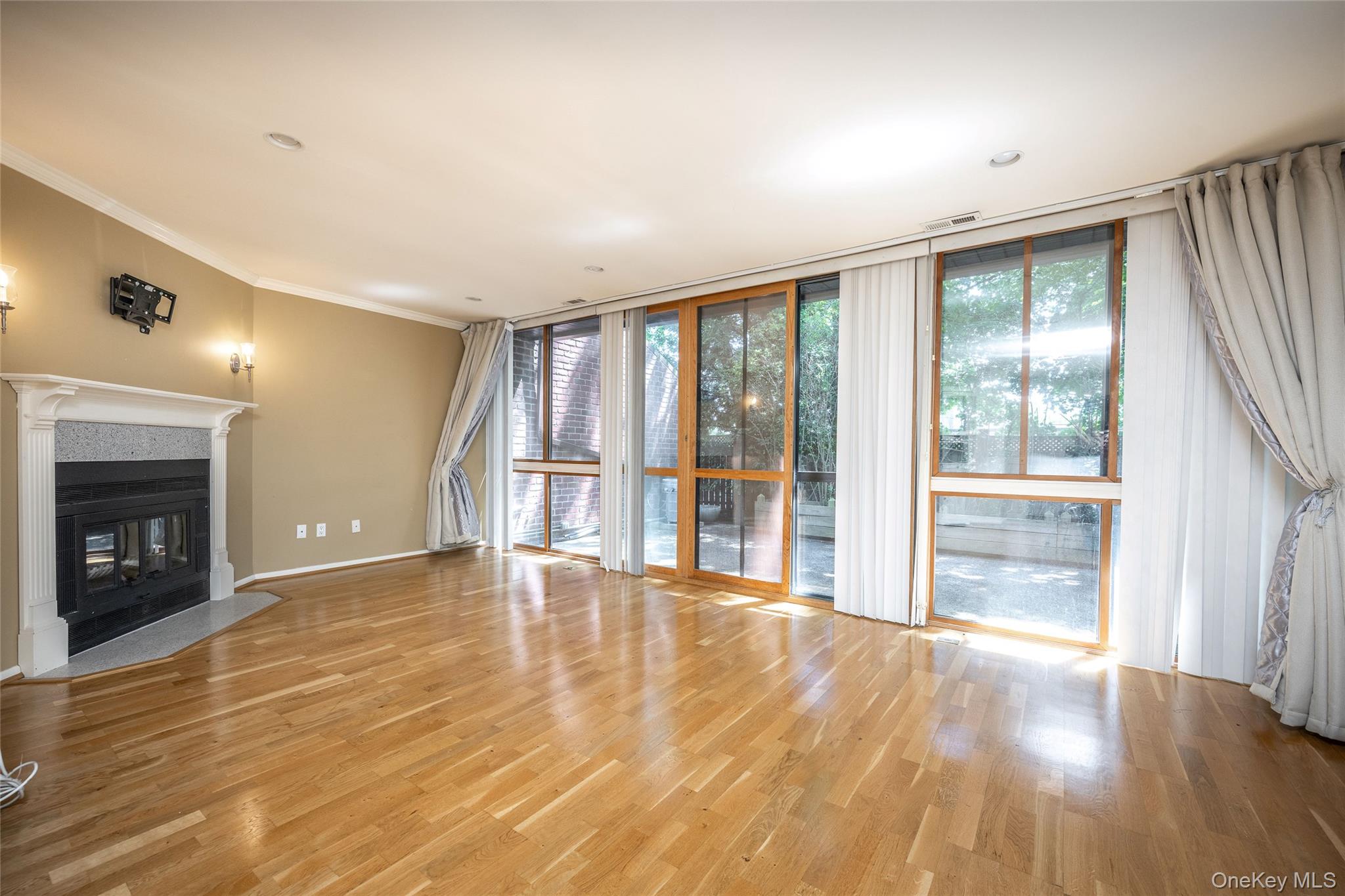 150 N Bedford Road # D1, Chappaqua, NY 10514