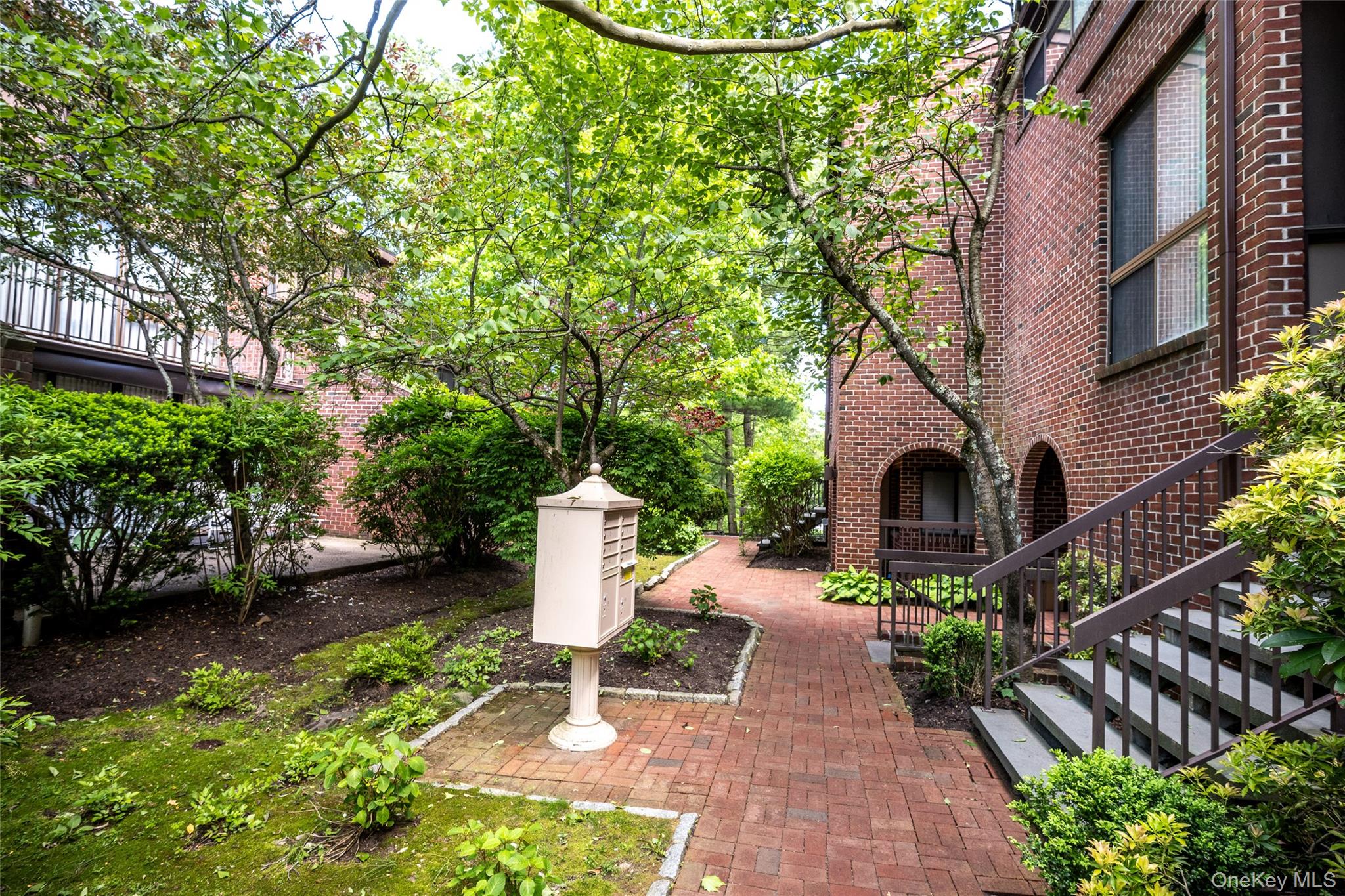 150 N Bedford Road # D1, Chappaqua, NY 10514