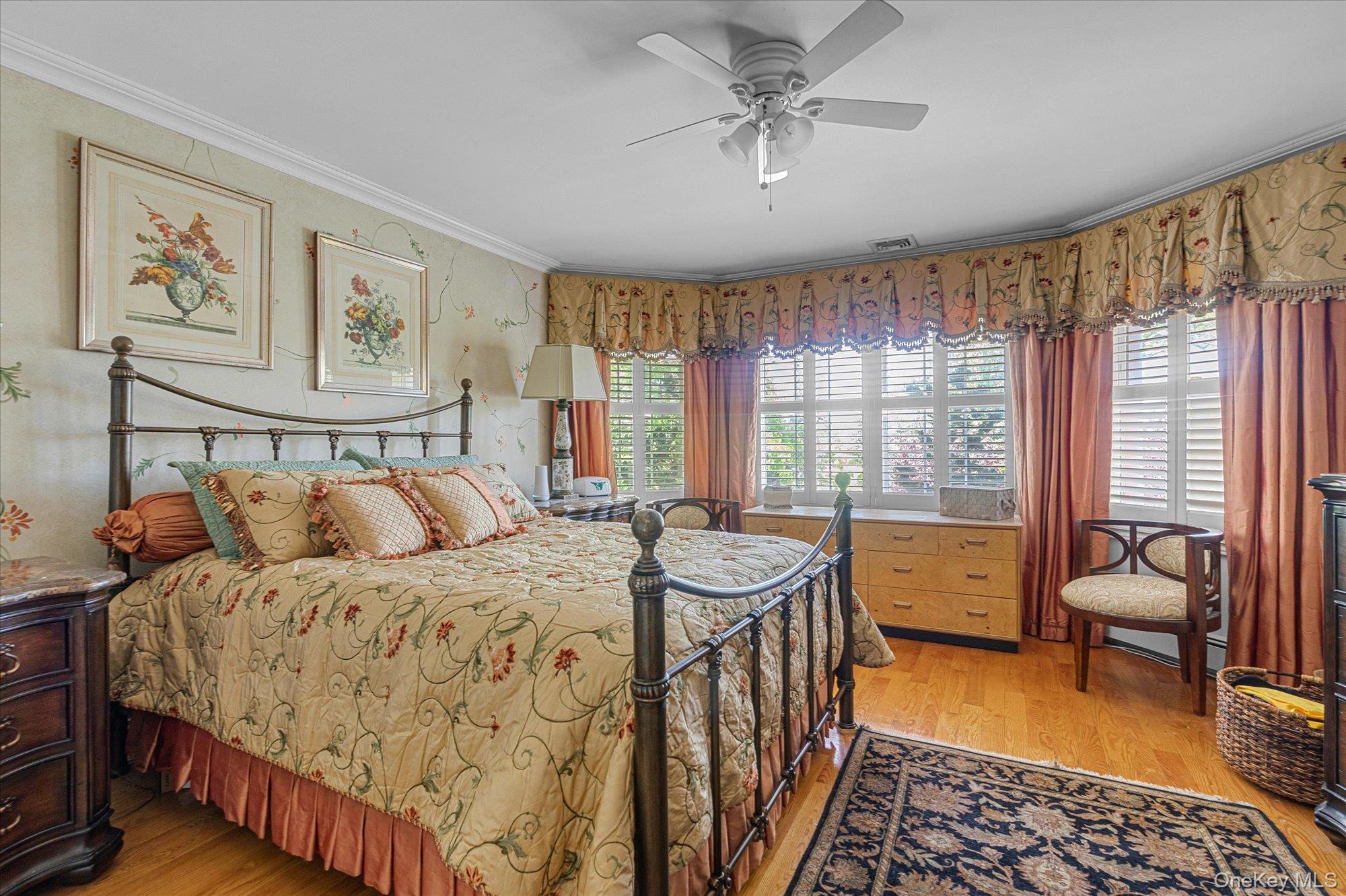 4 Point Crescent, Malba, NY 11357