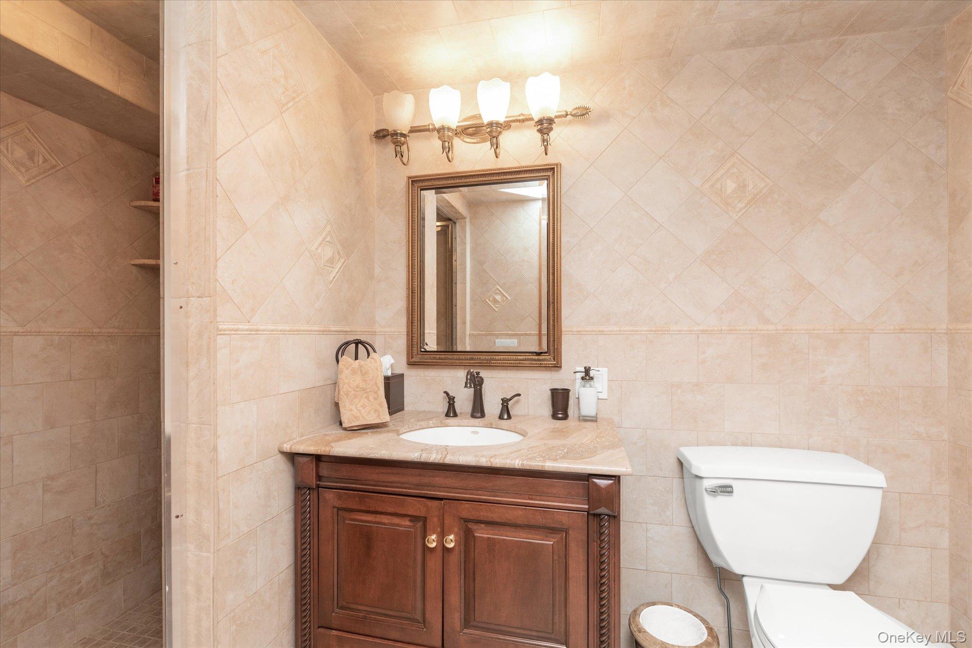 4 Point Crescent, Malba, NY 11357