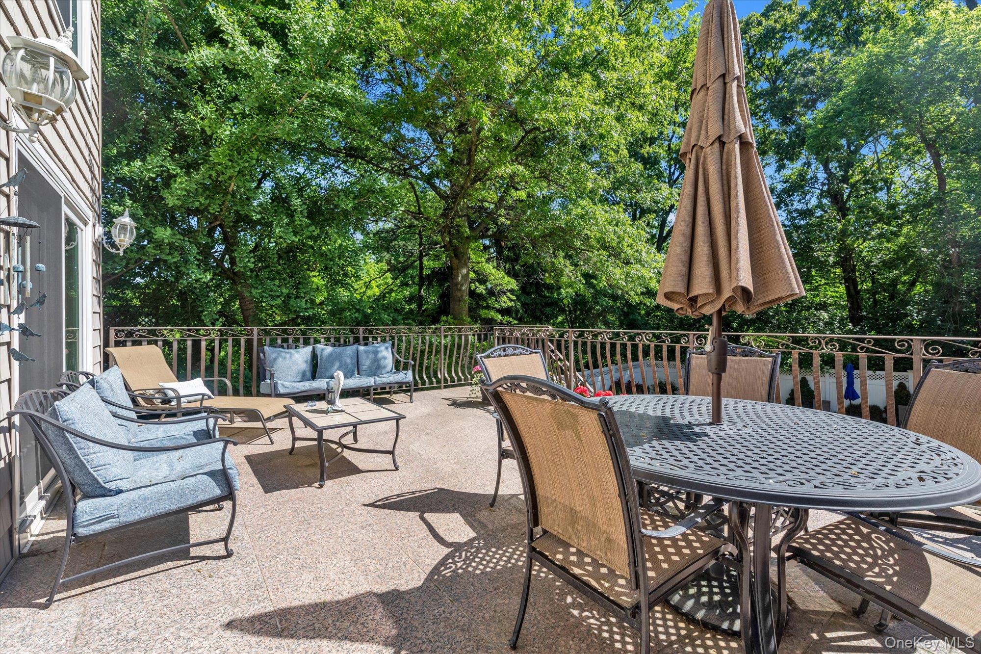 41-27 Orient Avenue, Douglaston, NY 11363