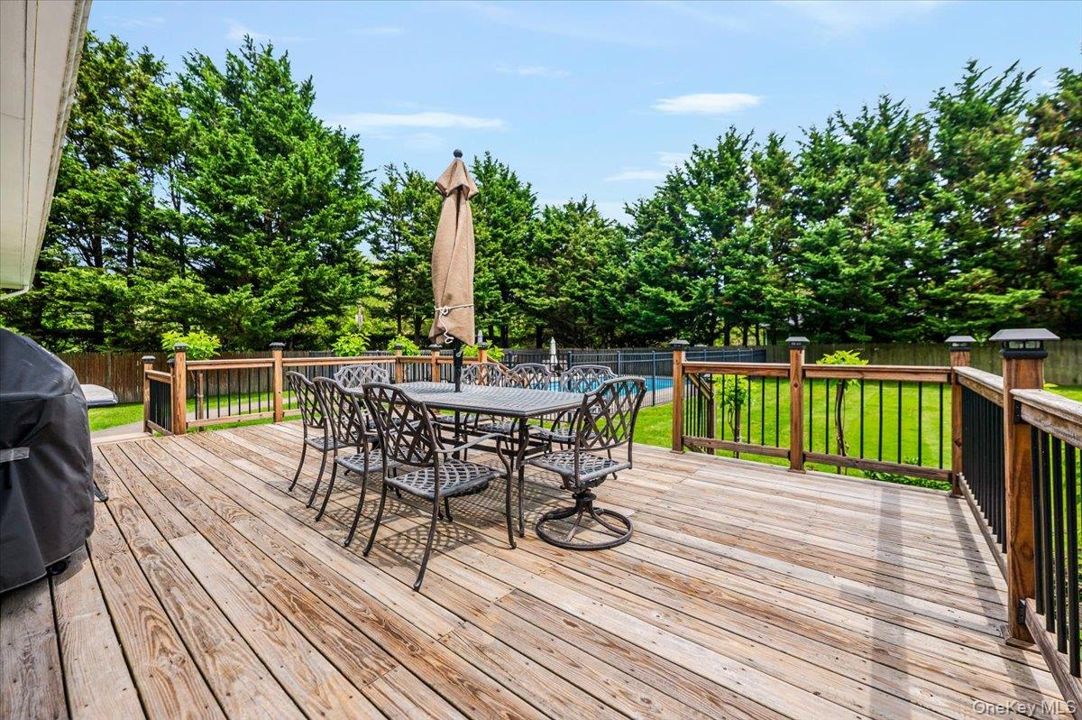 4200 Rocky Point Road, East Marion, NY 11939