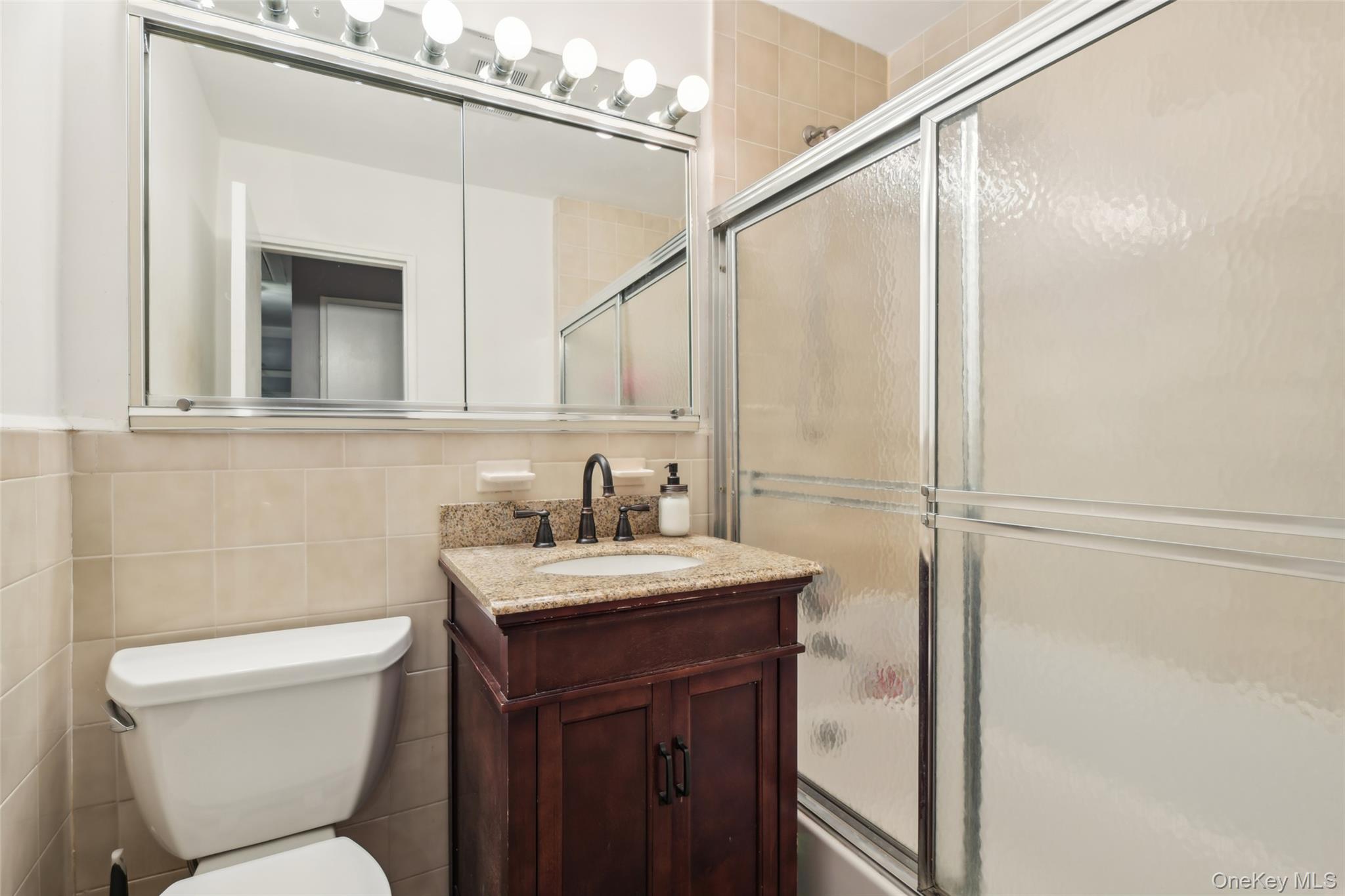 1213 East Broadway # B25, Hewlett, NY 11557