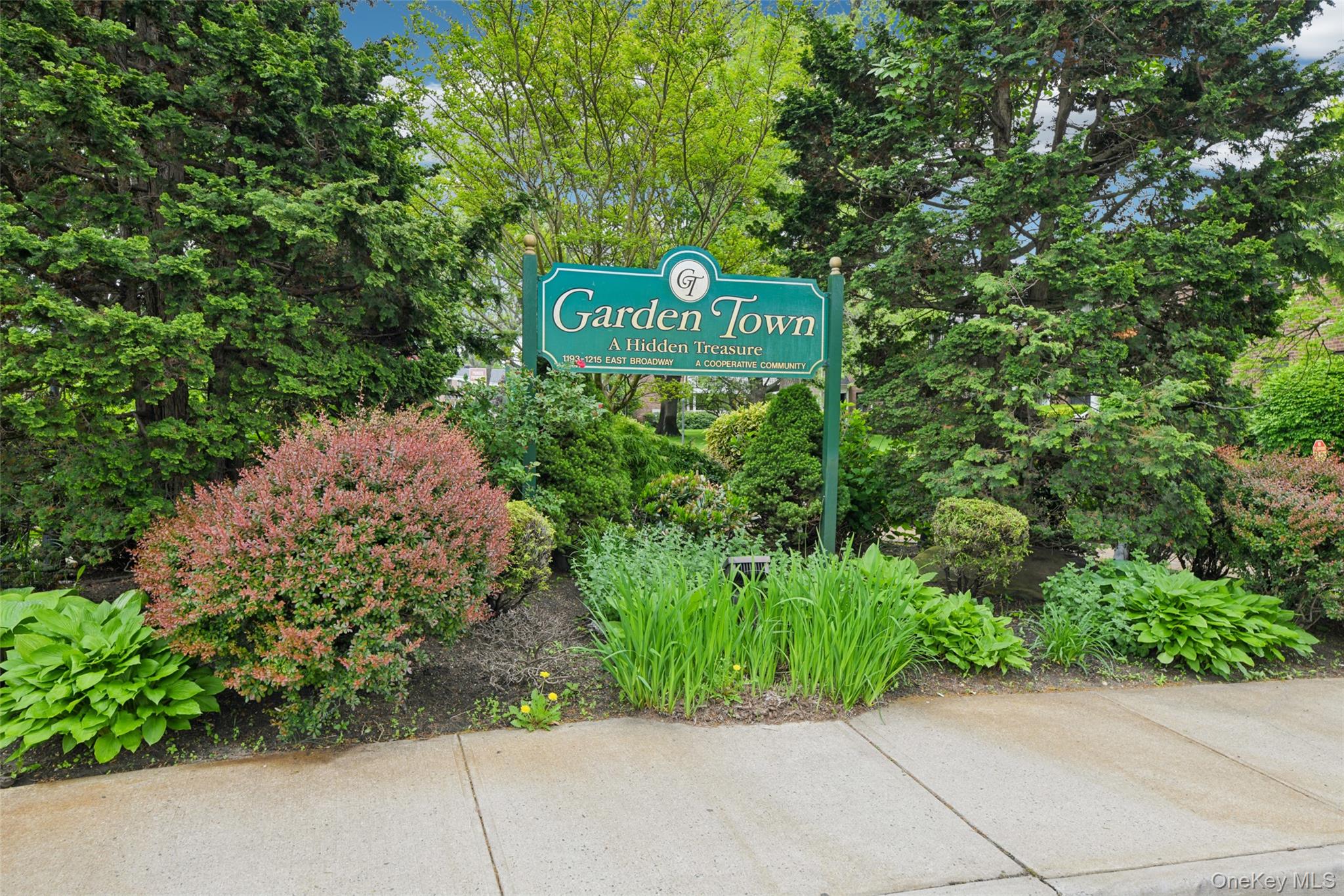 1213 East Broadway # B25, Hewlett, NY 11557