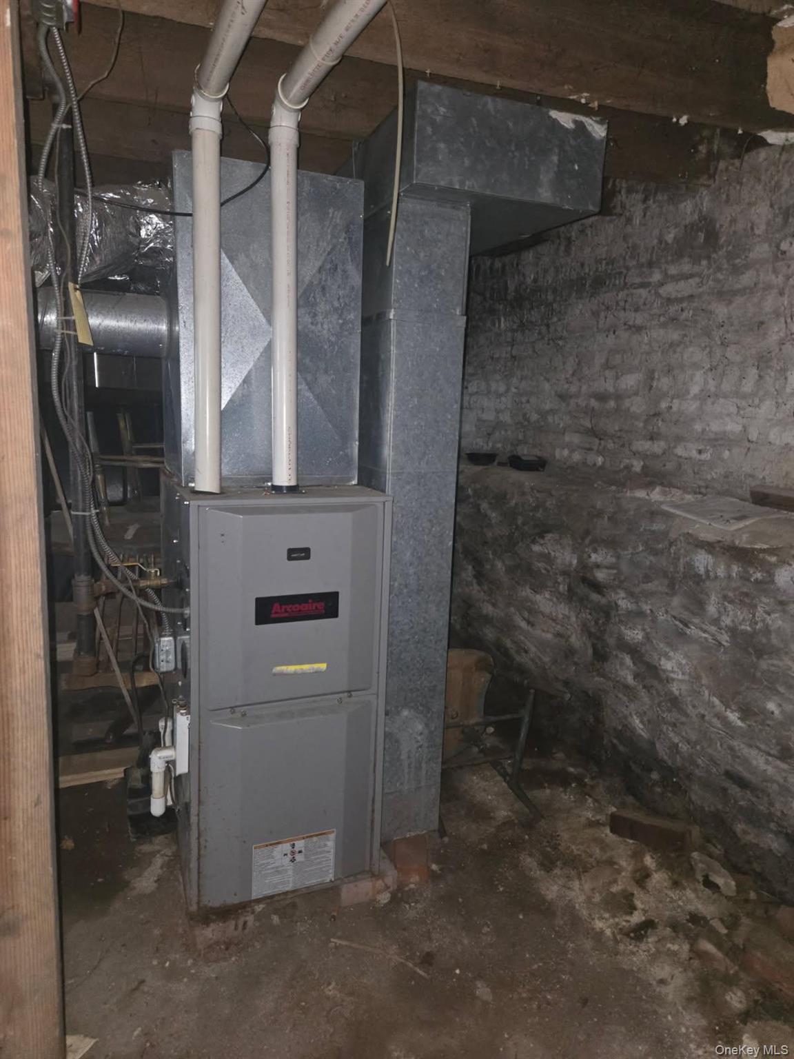 320 Mansion Street, Poughkeepsie, NY 12601