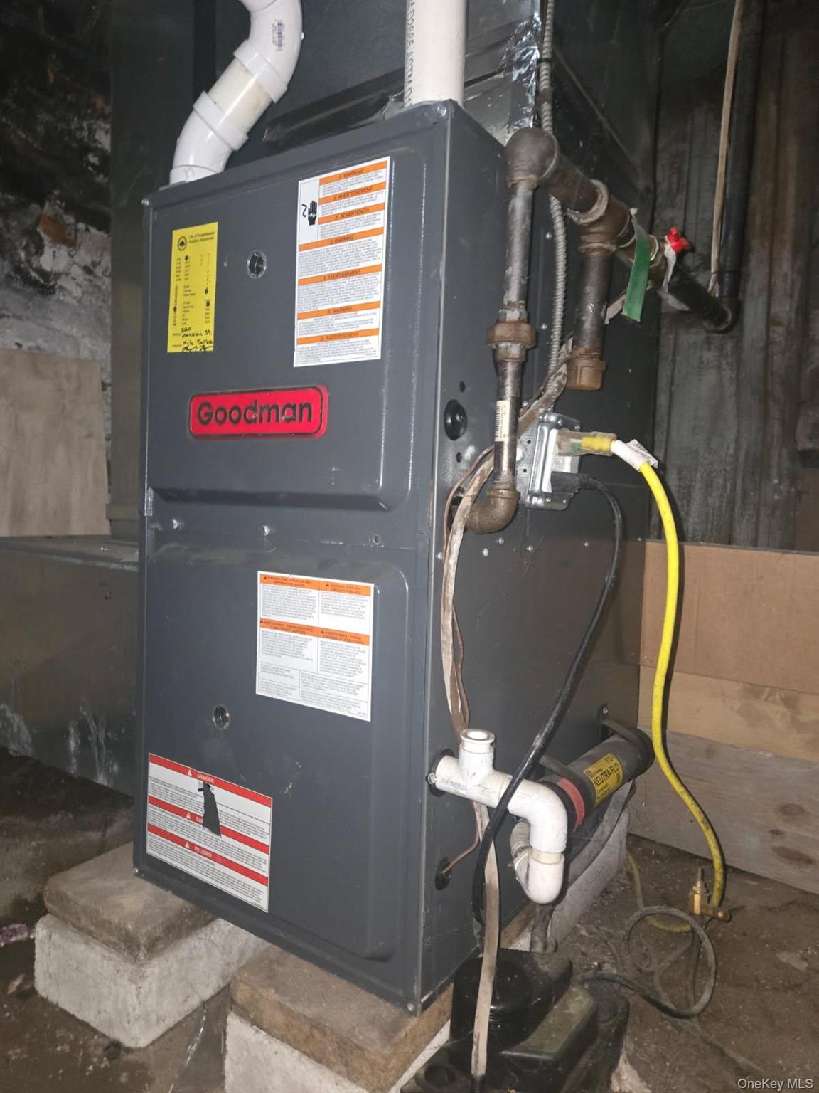 320 Mansion Street, Poughkeepsie, NY 12601