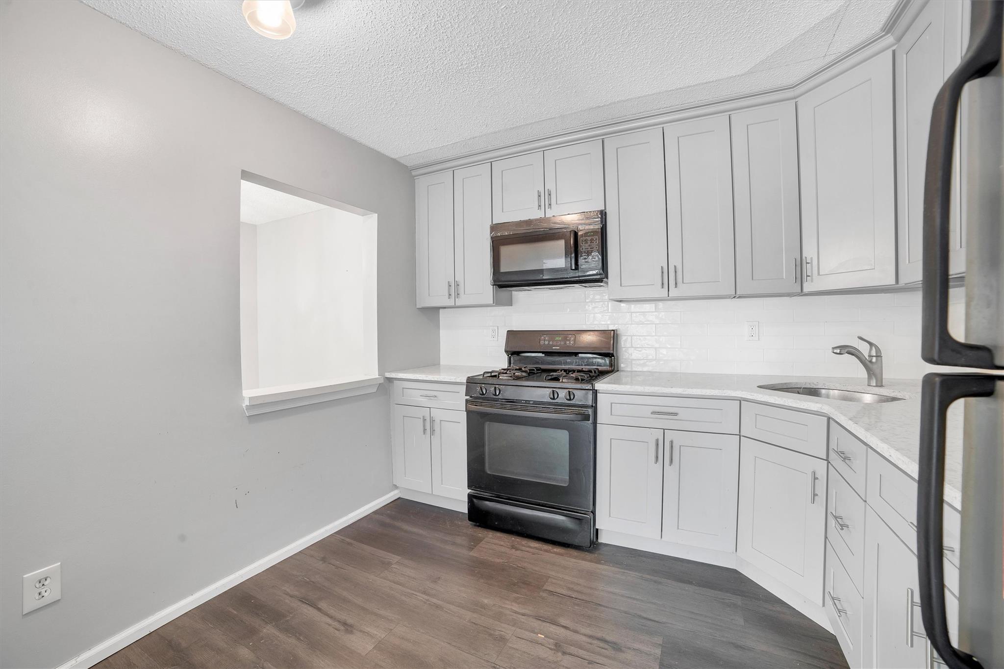 32 Huntington Circle # (Building 19), Peekskill, NY 10566
