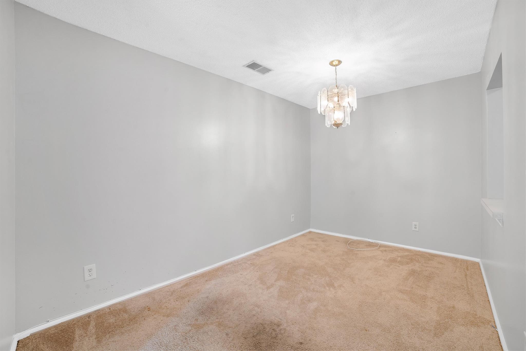 32 Huntington Circle # (Building 19), Peekskill, NY 10566