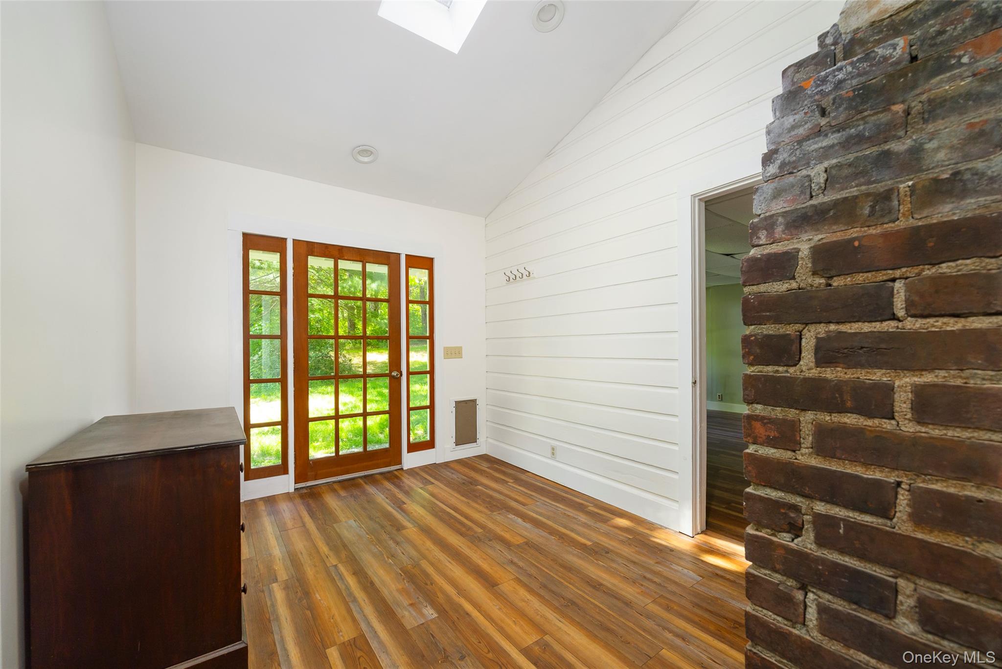 107 Near Road, Red Hook, NY 12571