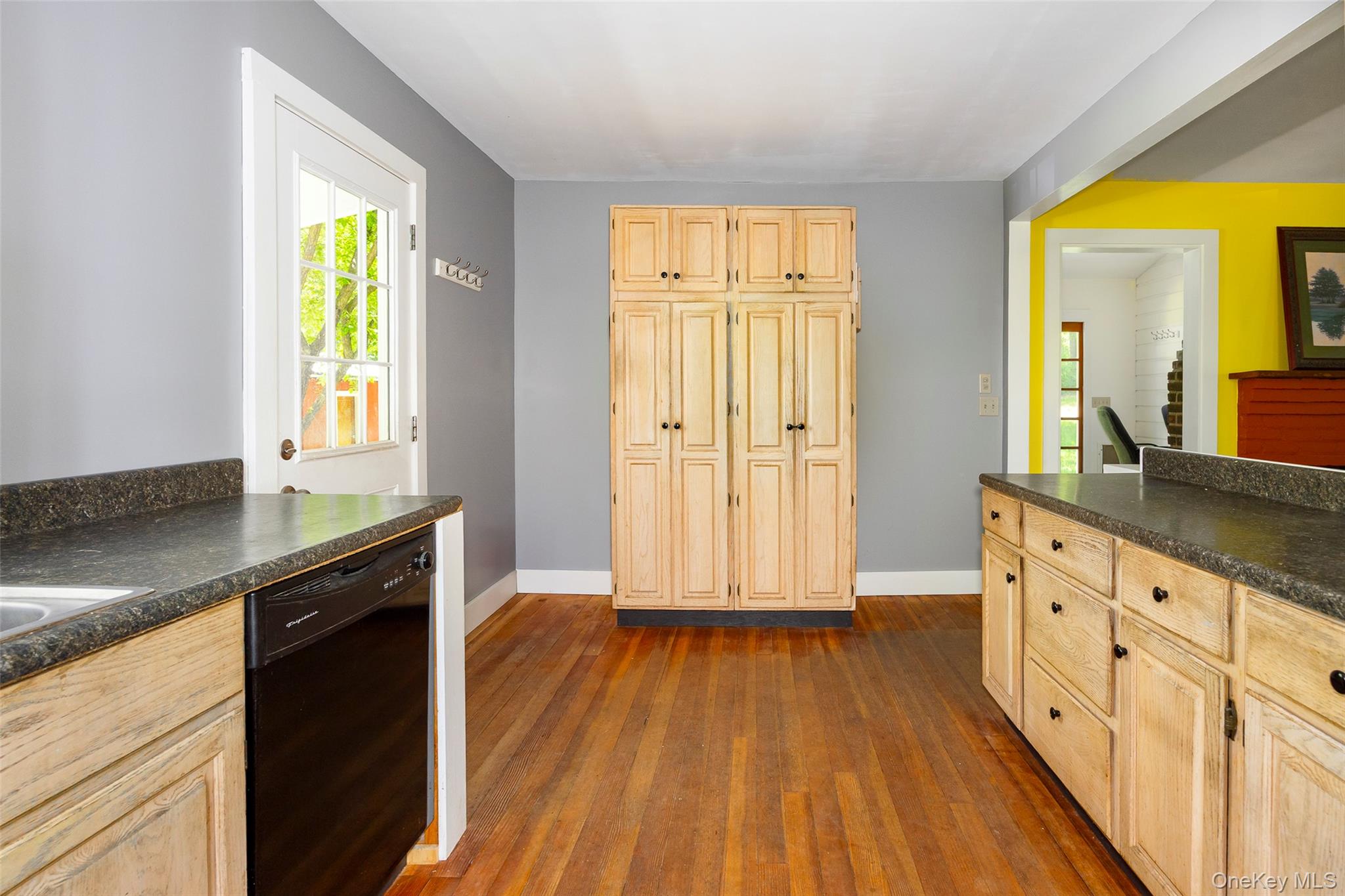 107 Near Road, Red Hook, NY 12571