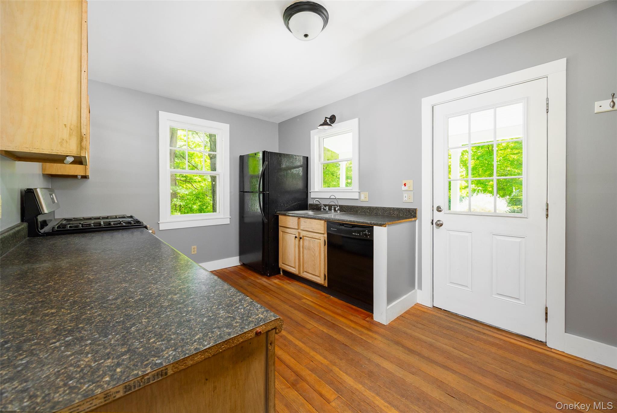 107 Near Road, Red Hook, NY 12571