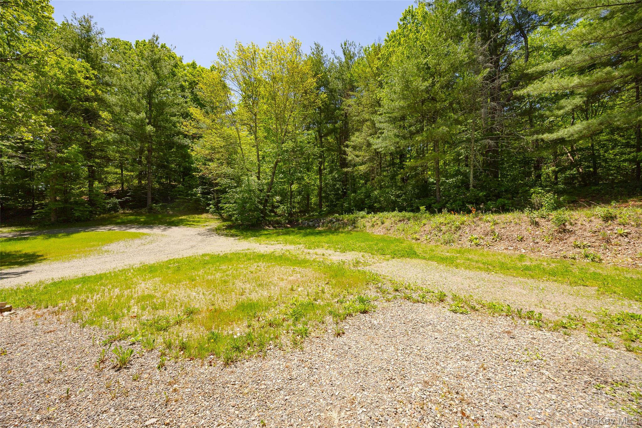 107 Near Road, Red Hook, NY 12571