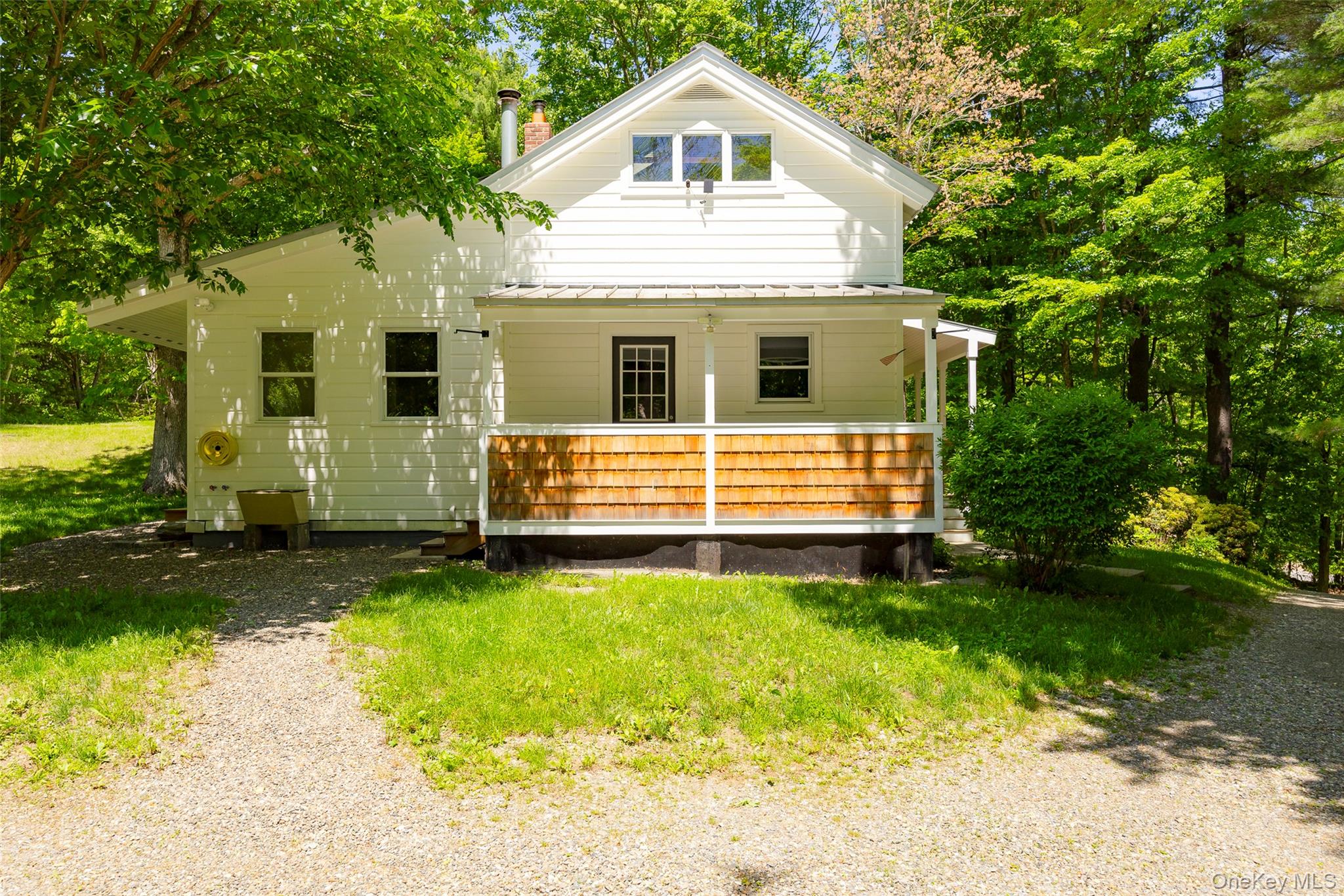 107 Near Road, Red Hook, NY 12571