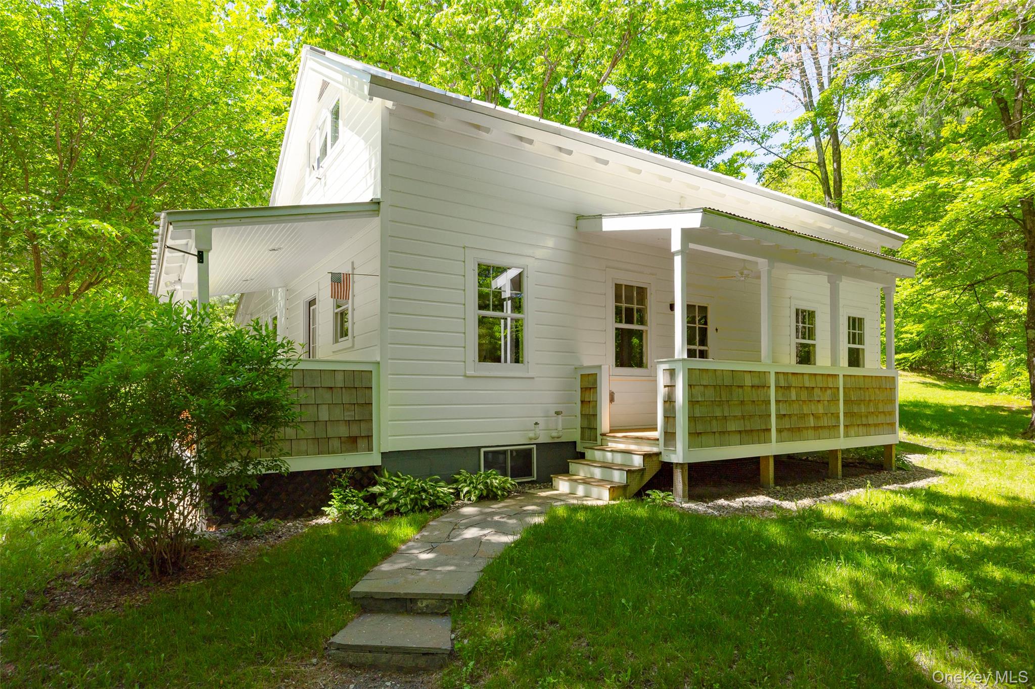 107 Near Road, Red Hook, NY 12571